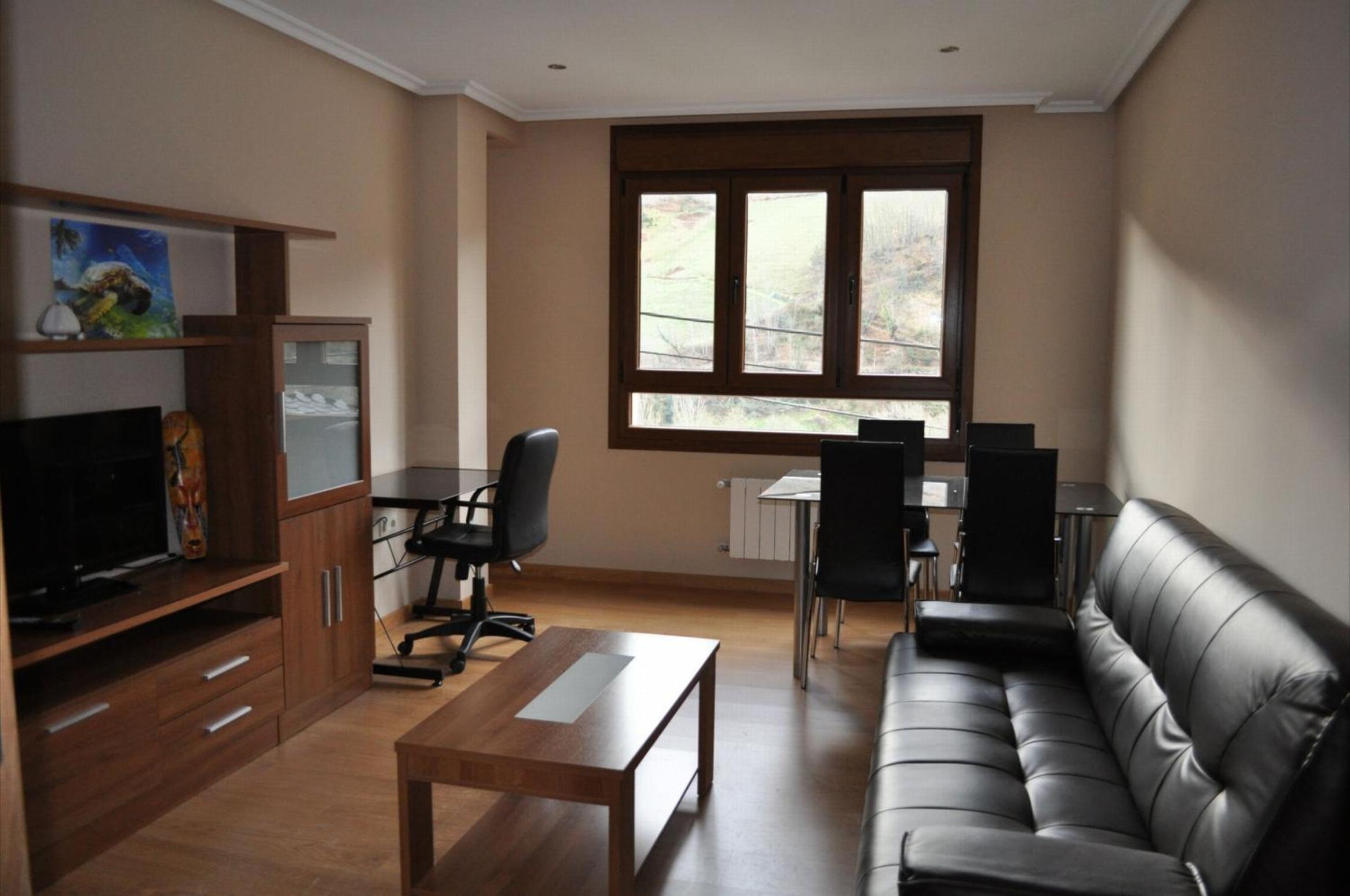Three-Bedroom Apartment - Photo 43