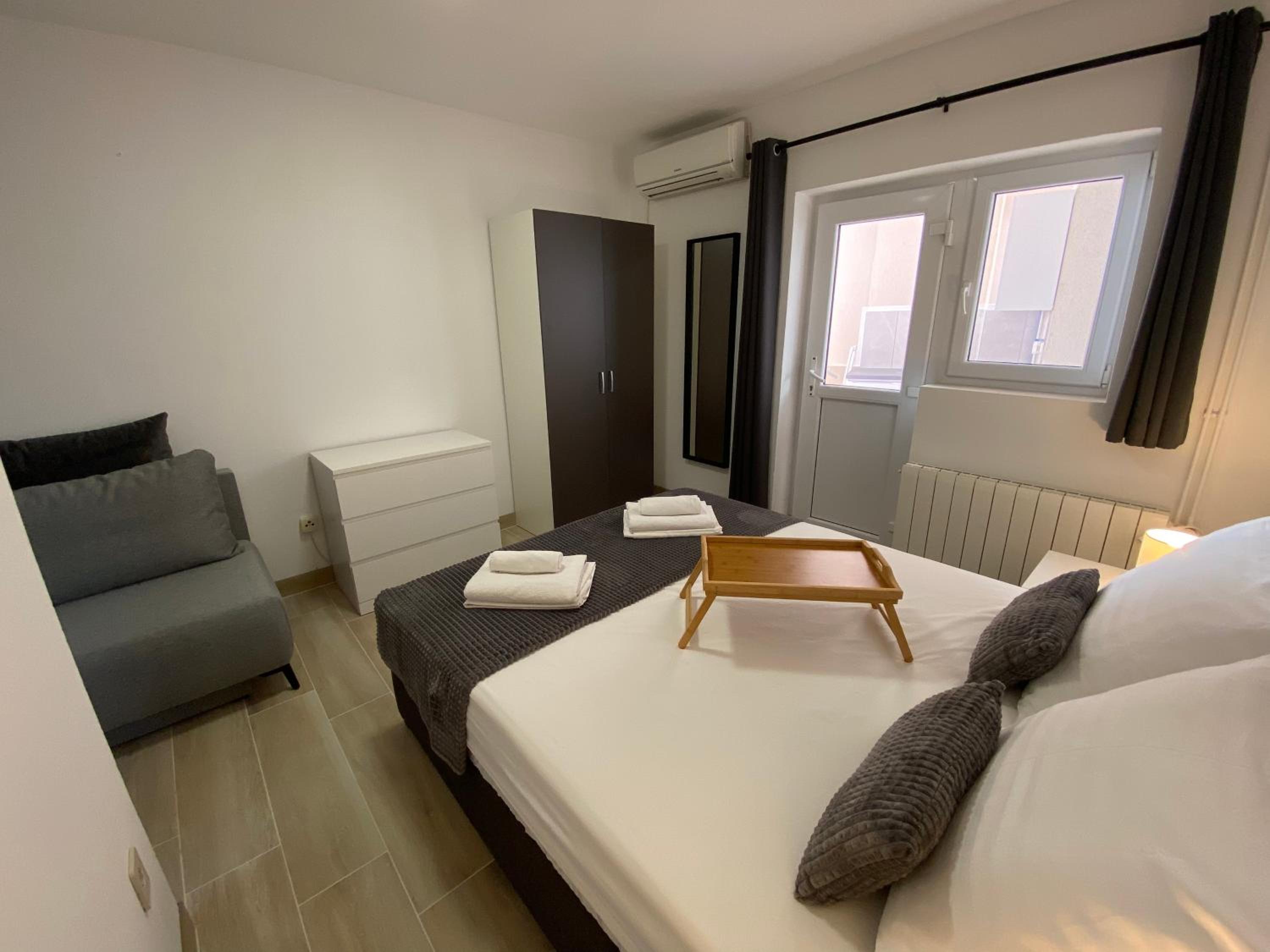 One-Bedroom Apartment with Terrace