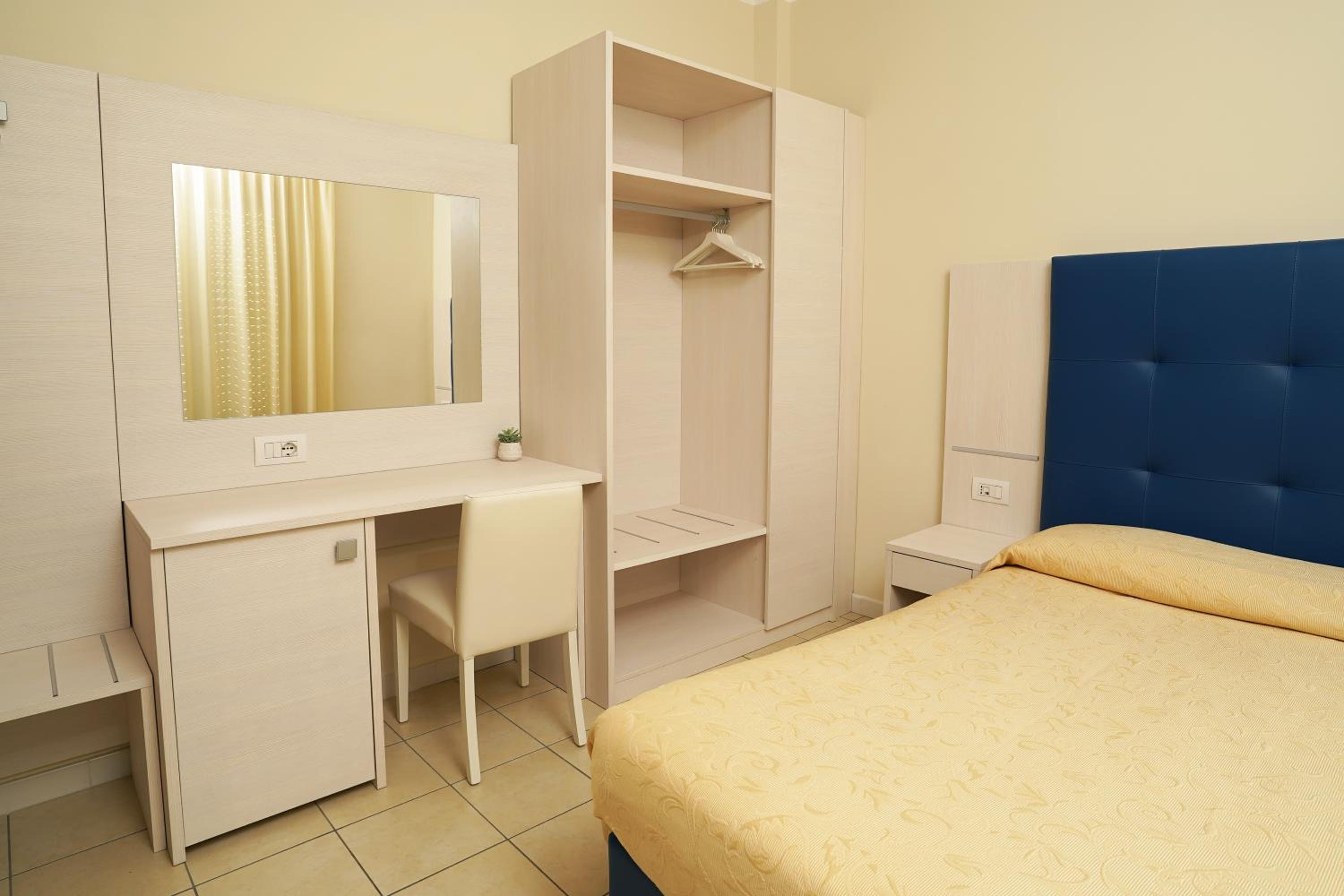 Double or Twin Room - Photo 2