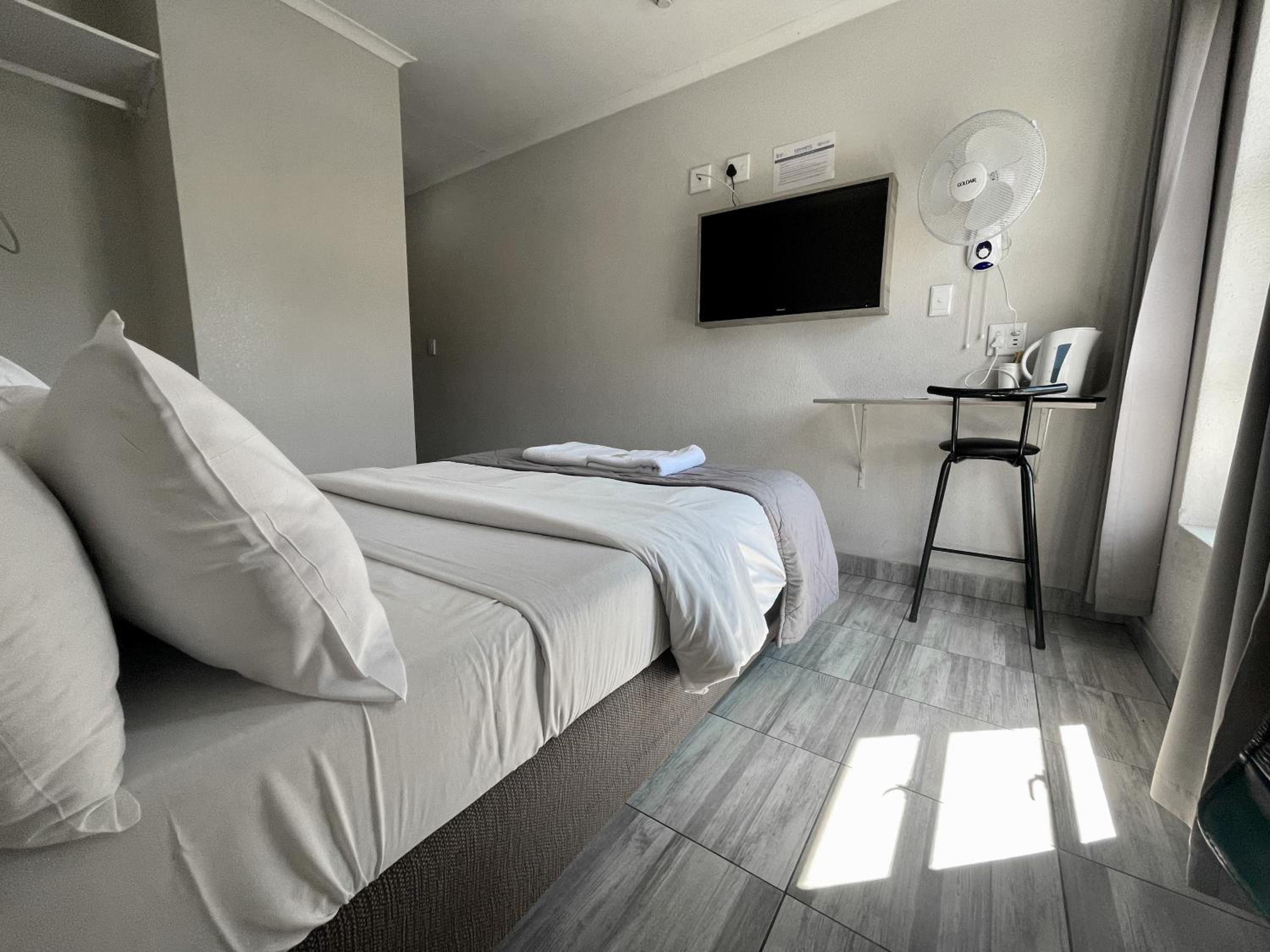 Deluxe Double Room - Photo 4