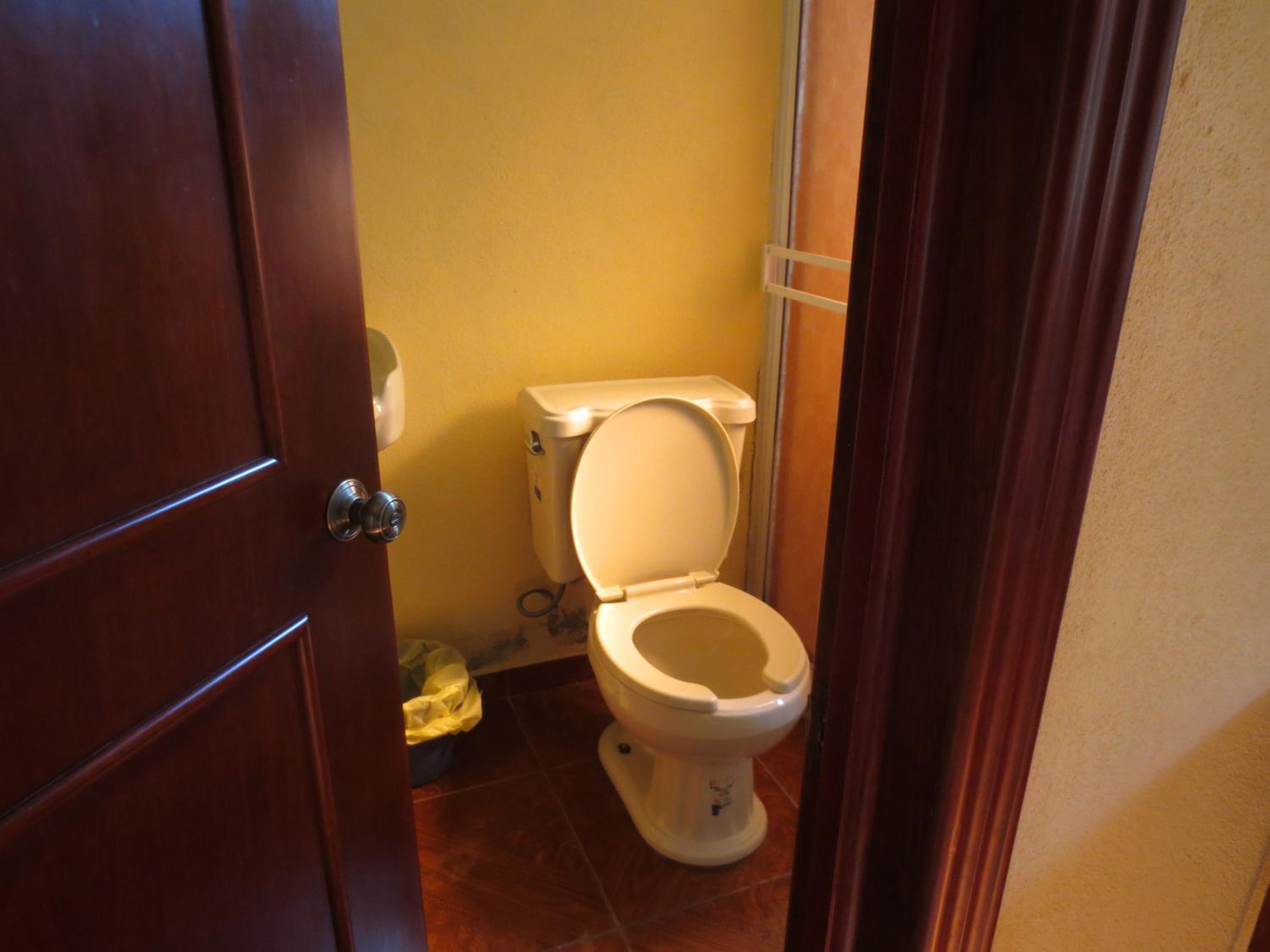 Twin Room - Photo 2