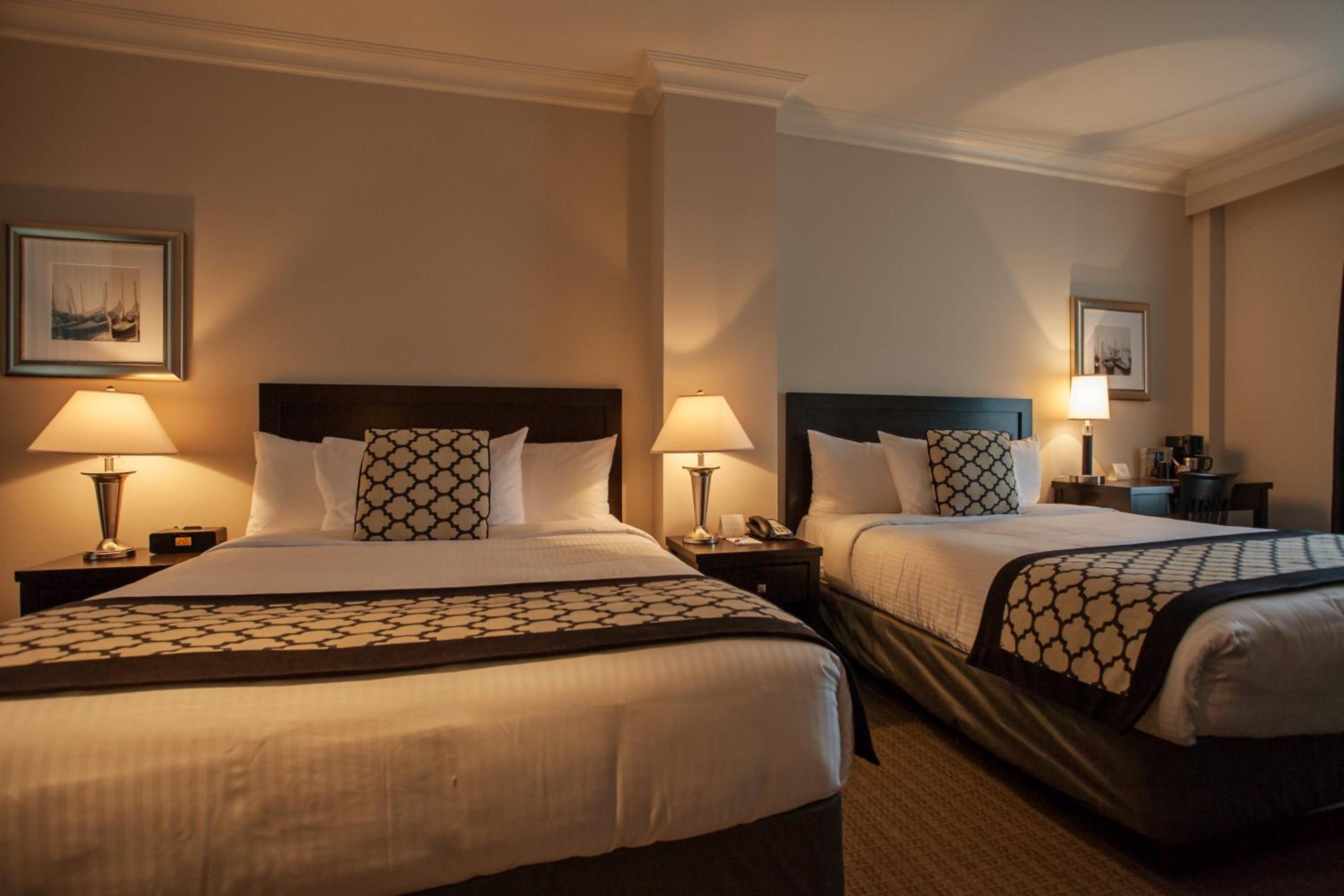 Queen Room with Two Queen Beds - Photo 6