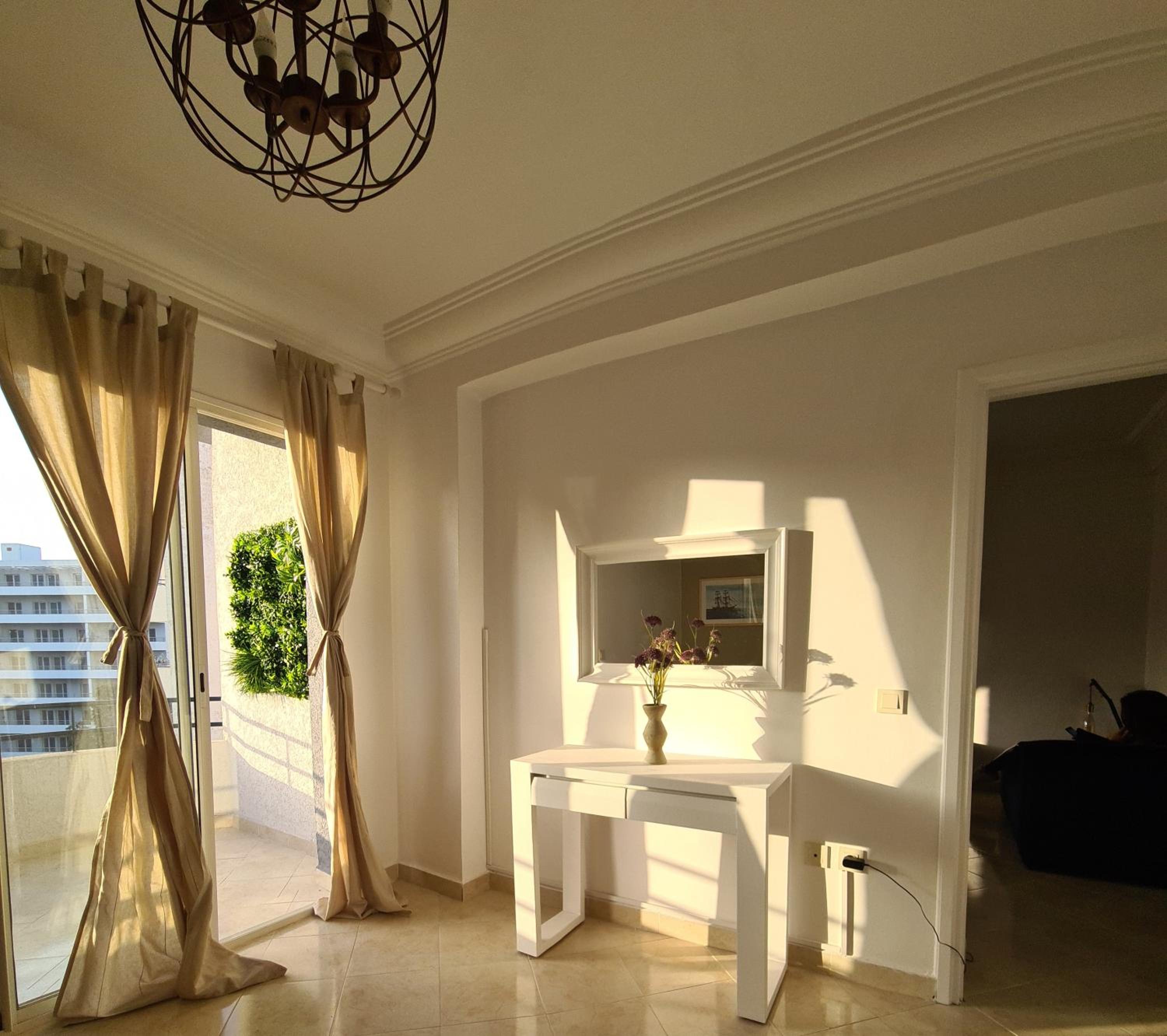 One-Bedroom Apartment - Photo 8