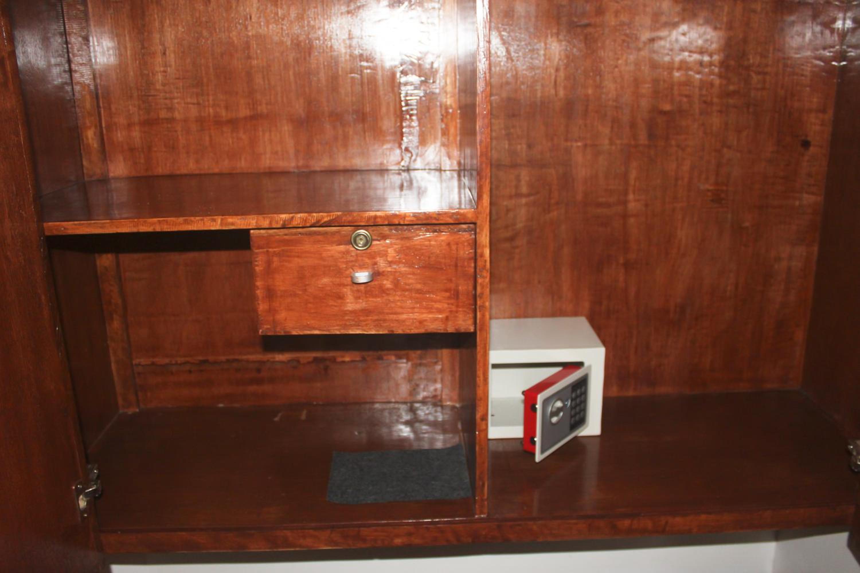 Superior Room with Partial Sea View - Photo 7