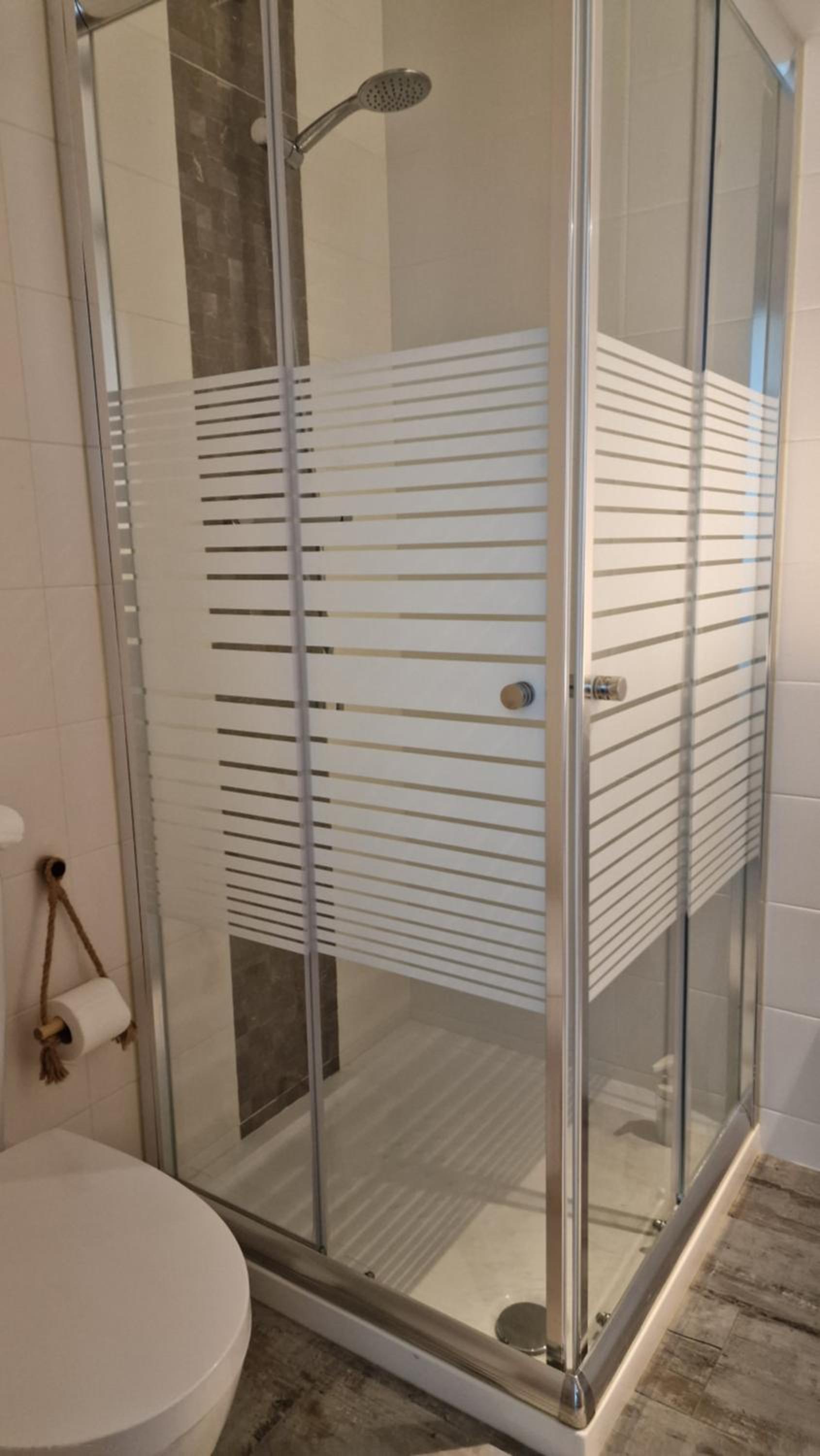 Double Room (1 Adult + 1 Child) - Photo 4