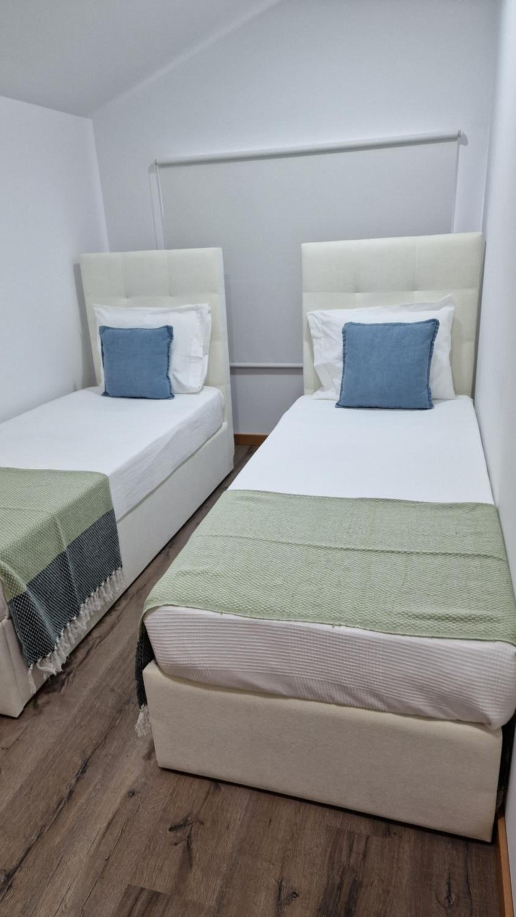 Double Room (1 Adult + 1 Child) - Photo 3