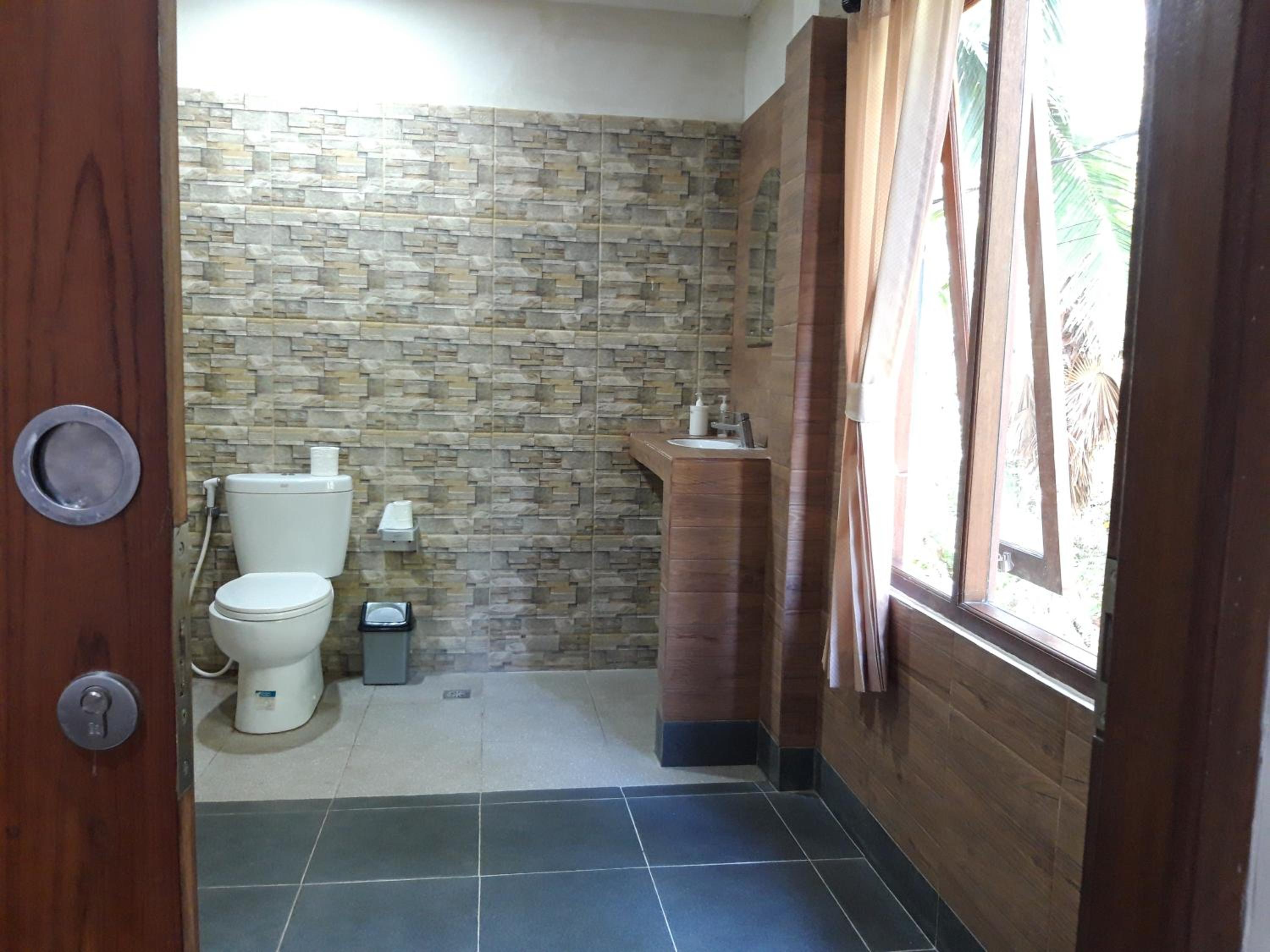Deluxe Double or Twin Room - Photo 24