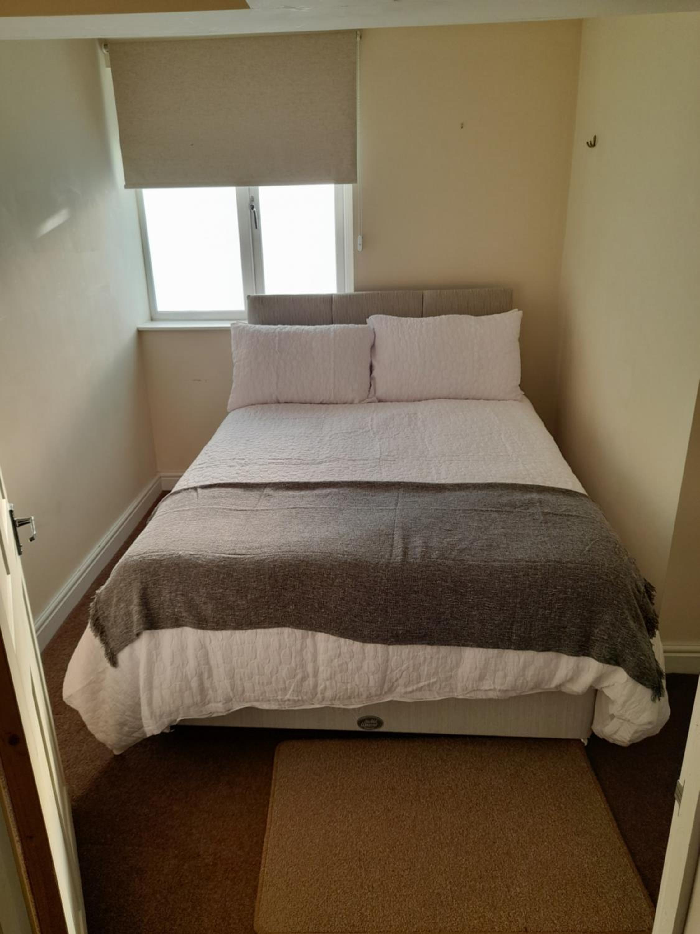 One-Bedroom Apartment - Photo 10