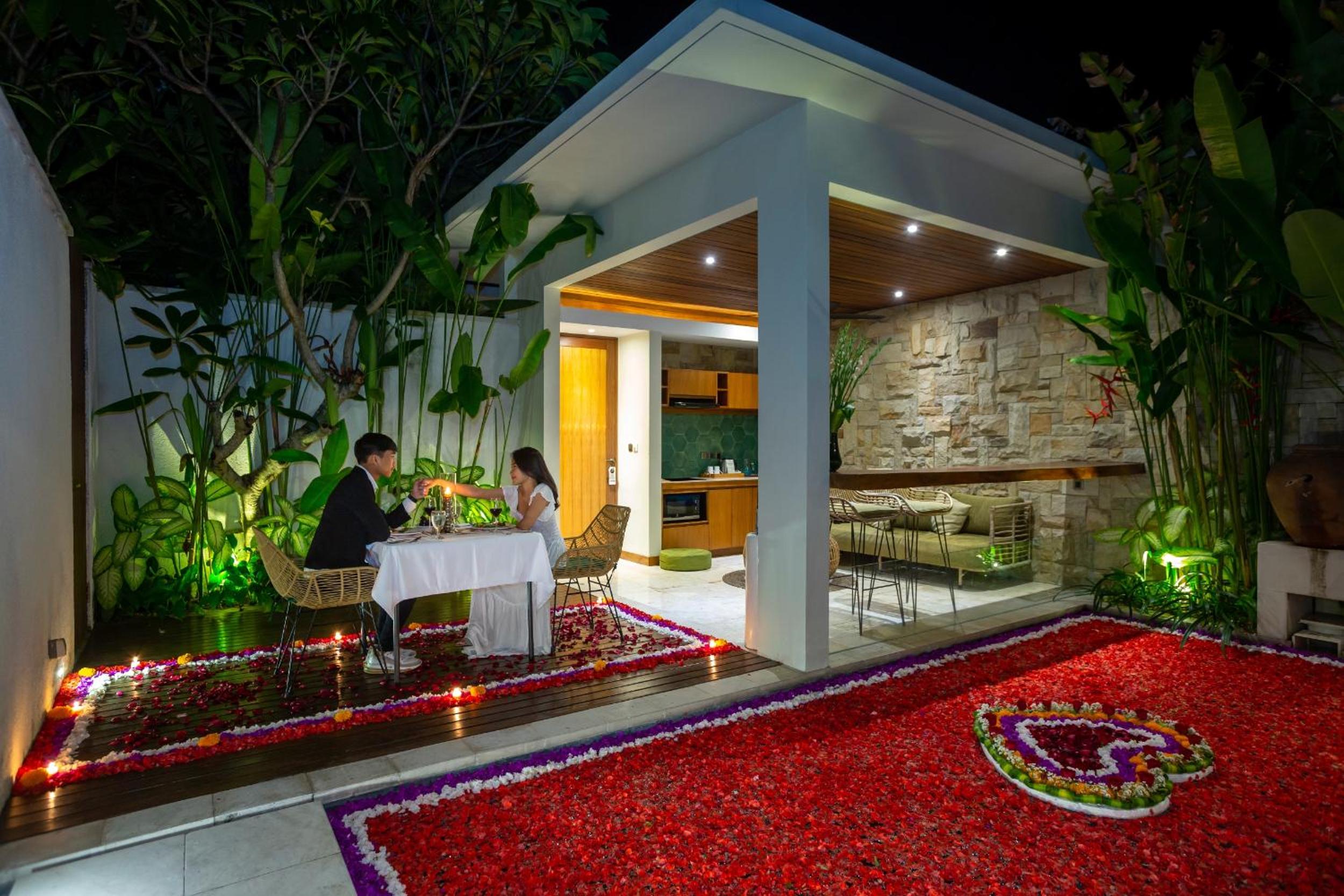 One-Bedroom Villa with Private Pool - Photo 25