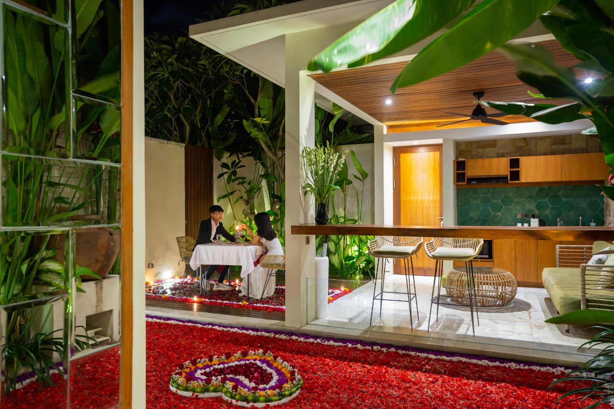 One-Bedroom Villa with Private Pool - Photo 11