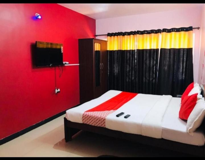 Deluxe Double Room with Extra Bed