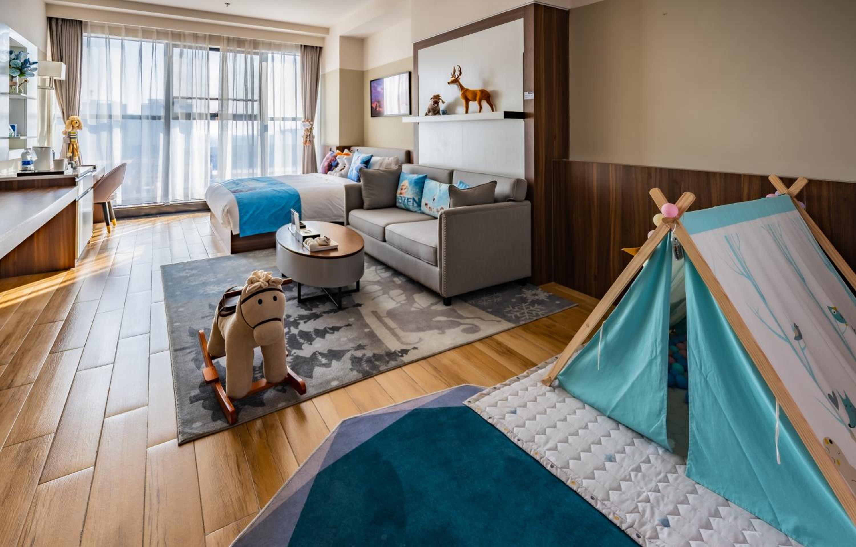 Deluxe Family Twin Room photo 1