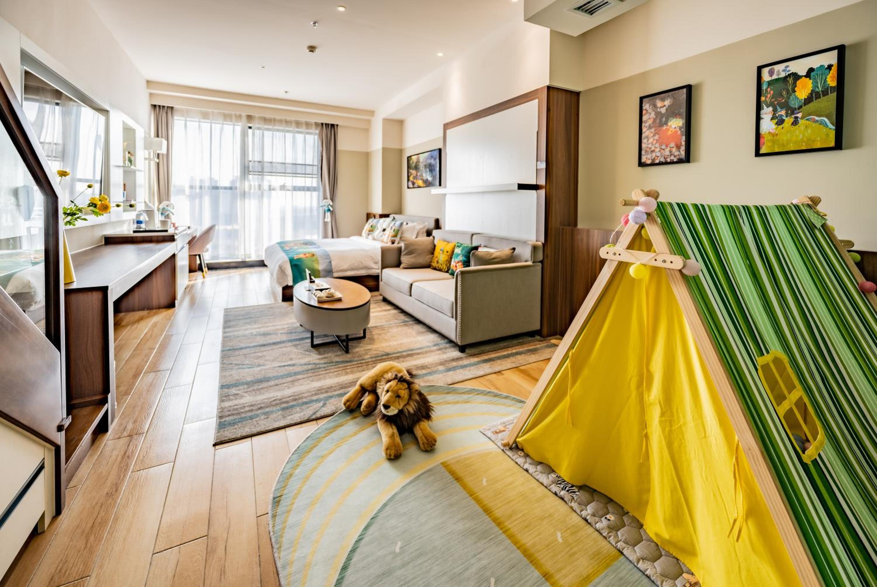 Deluxe Family Twin Room photo 2
