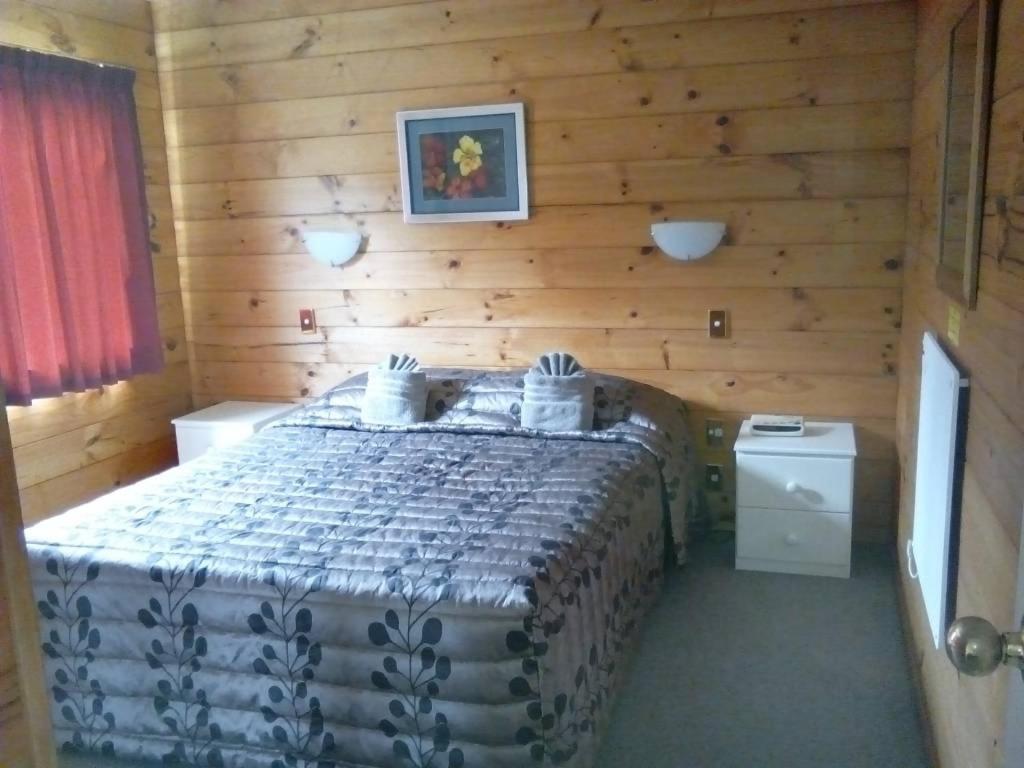 Standard Family Room - Photo 4