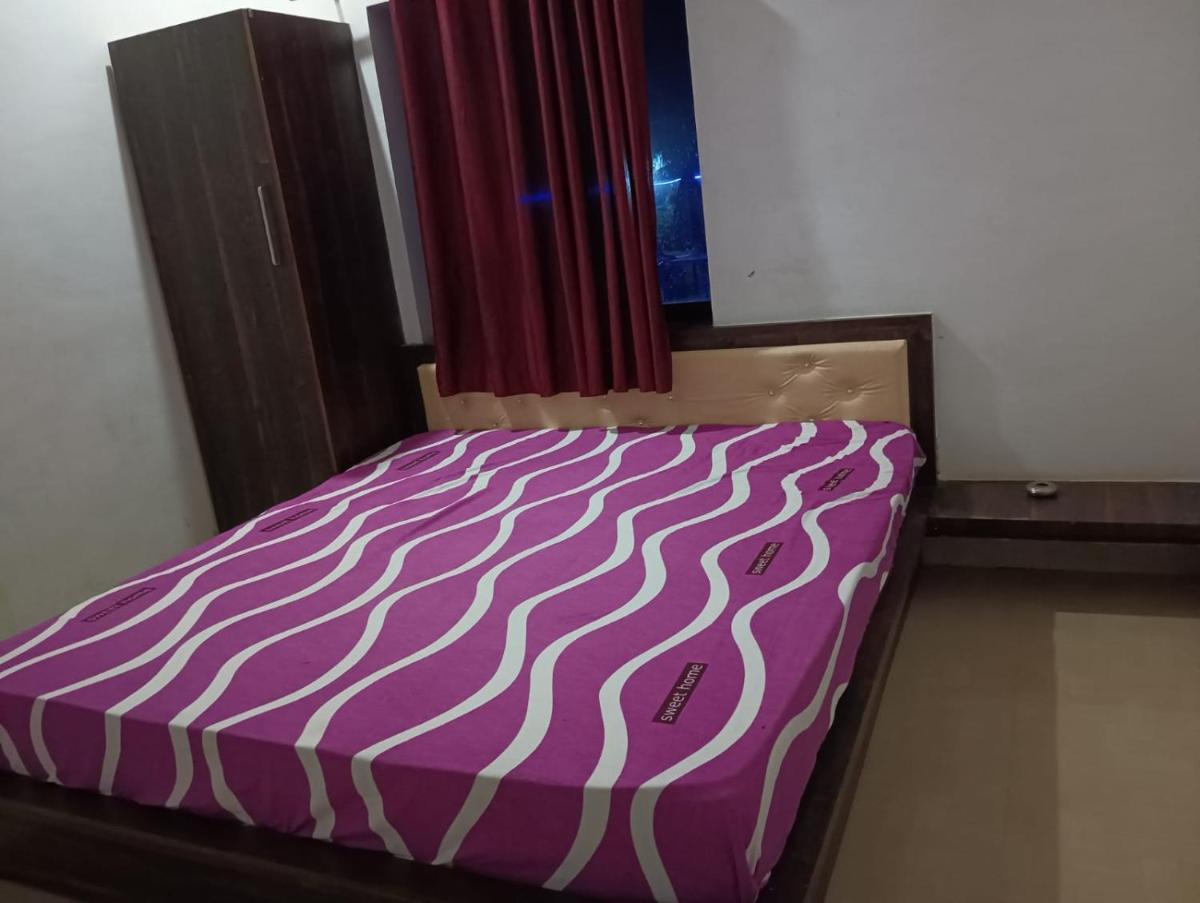 Deluxe Double Room (2 Adults + 1 Child) photo 2