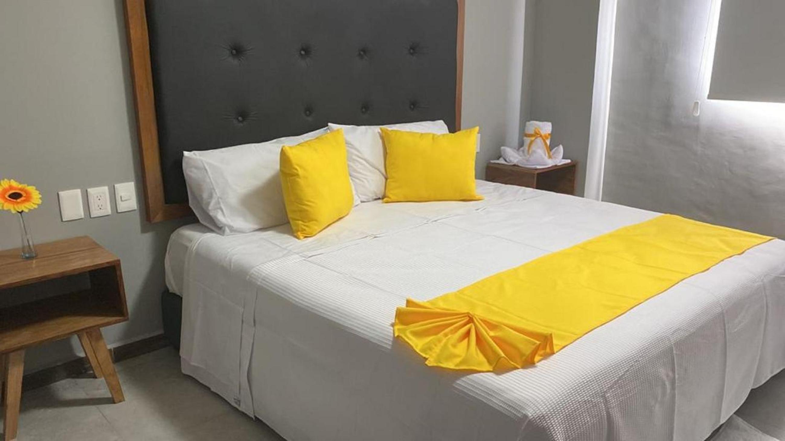 King Suite - Photo 17