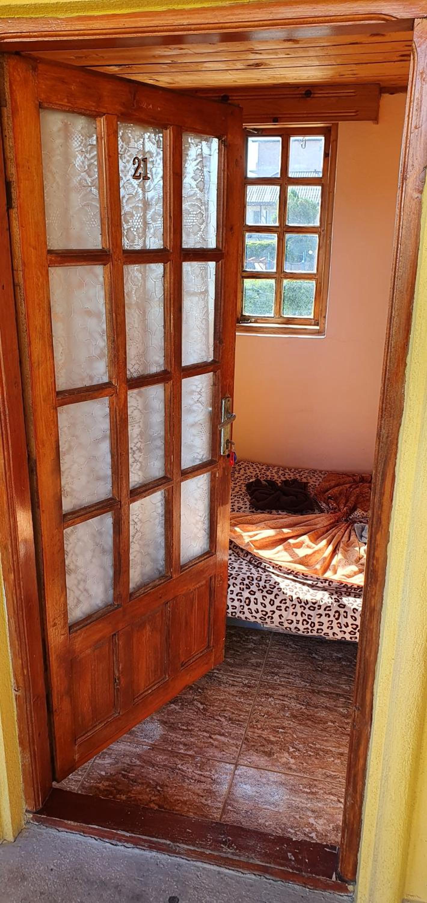 Single Room with Private Bathroom