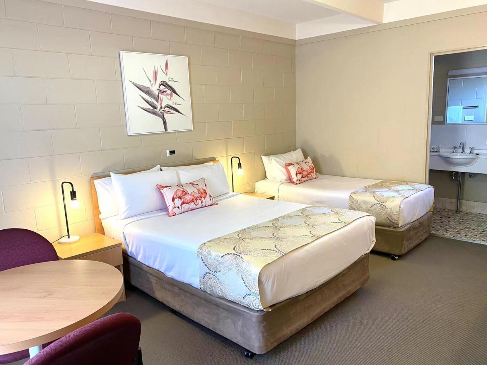 Deluxe Triple Room photo 3