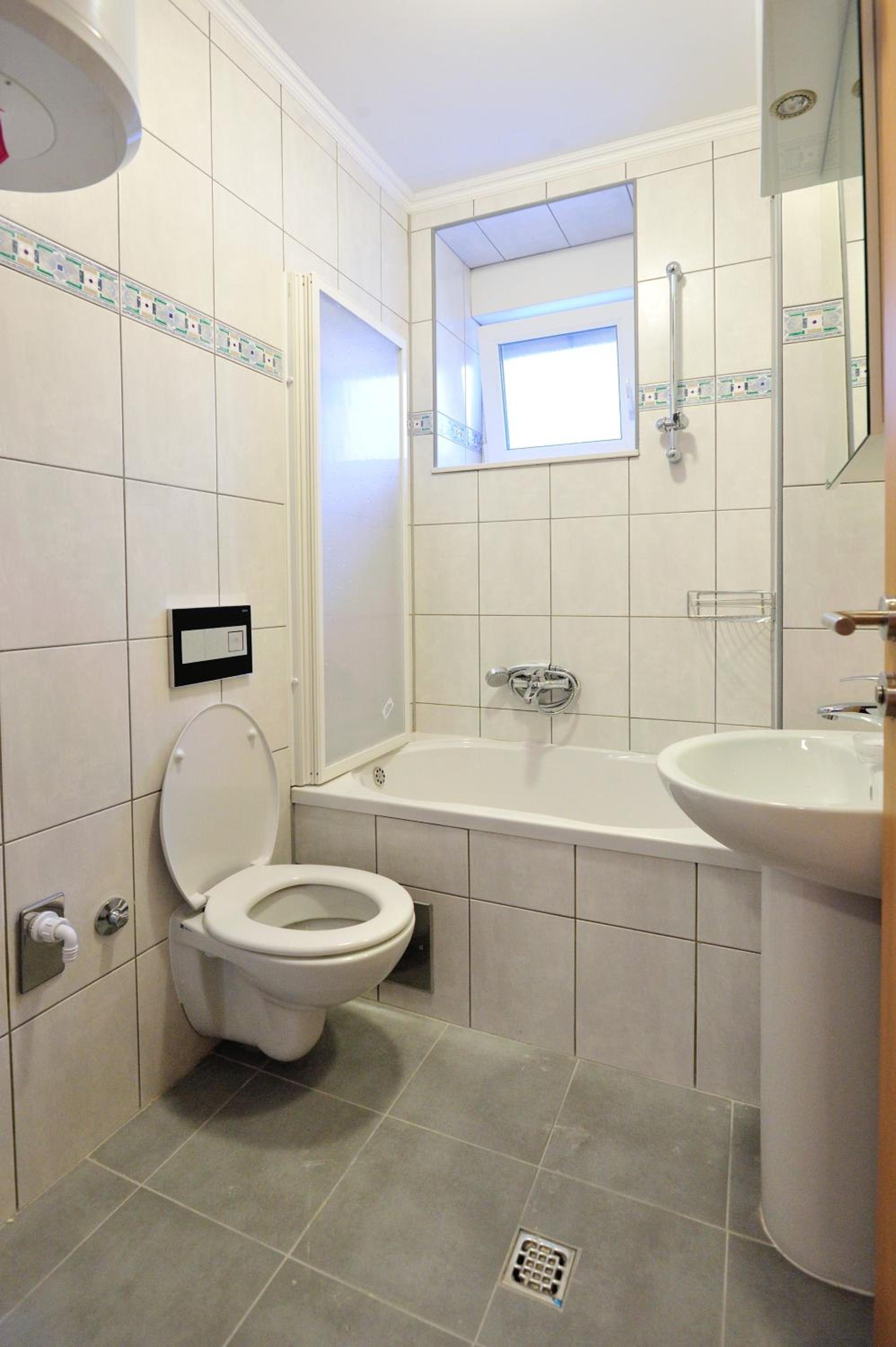Deluxe Apartment photo 2