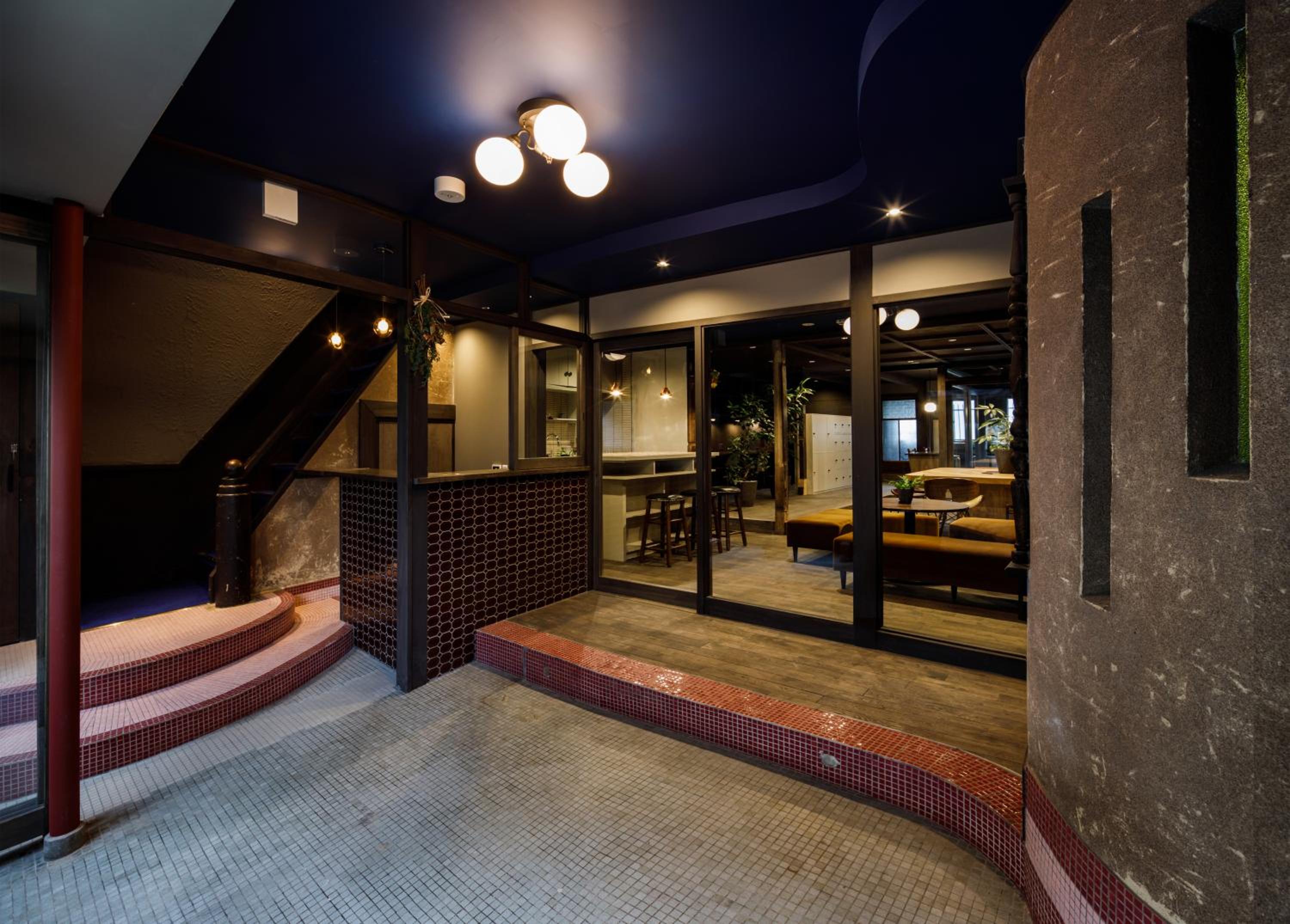 Double Room - Photo 16