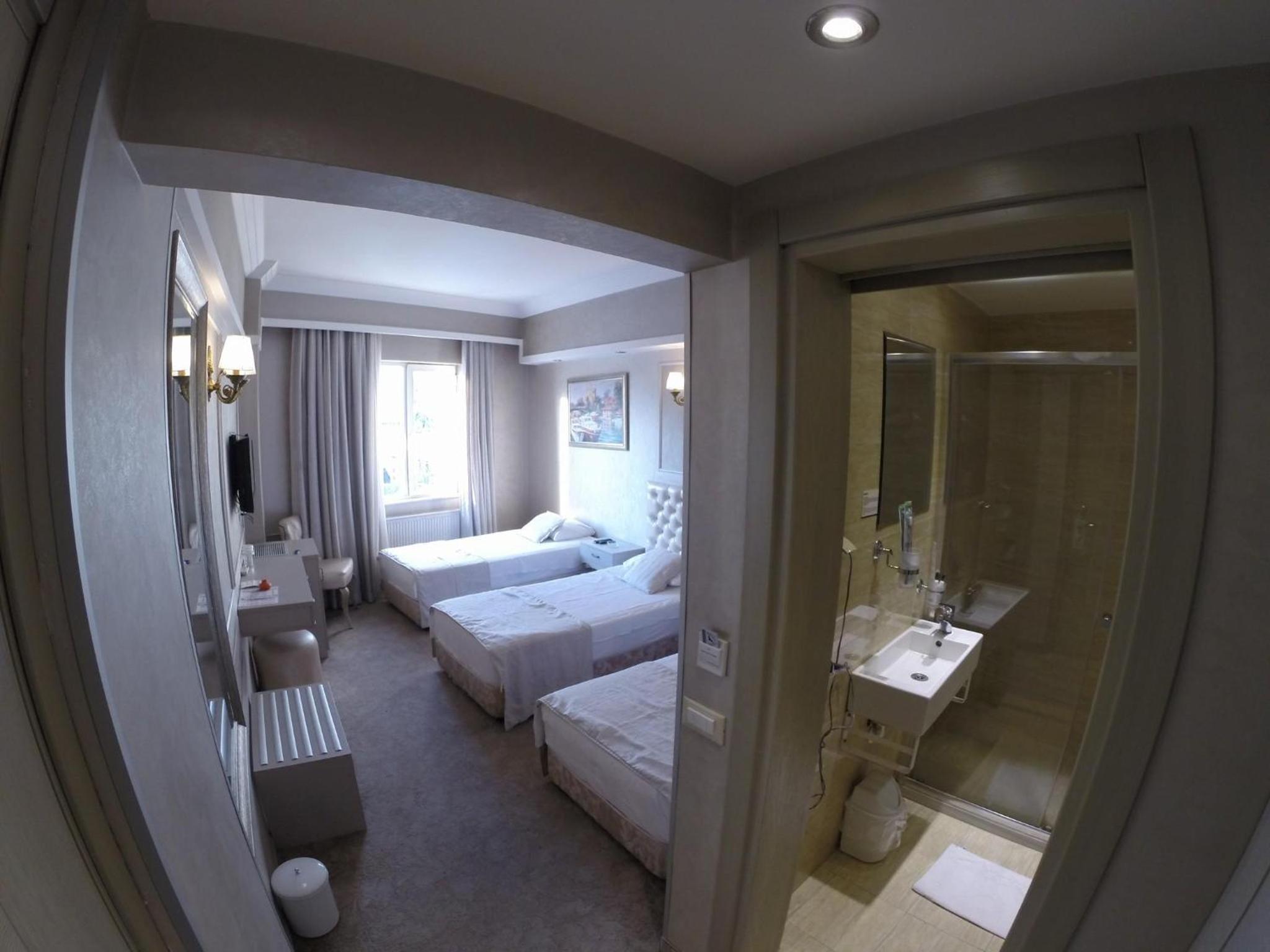 Standard Triple Room photo 1