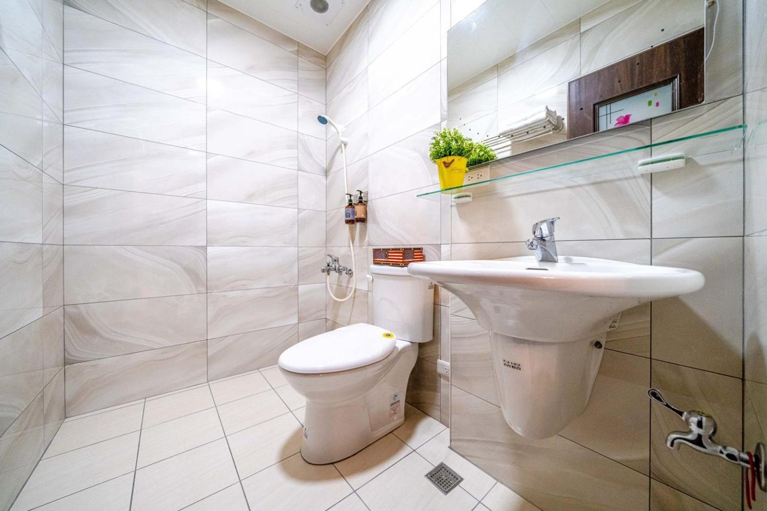 Large Double Room photo 3