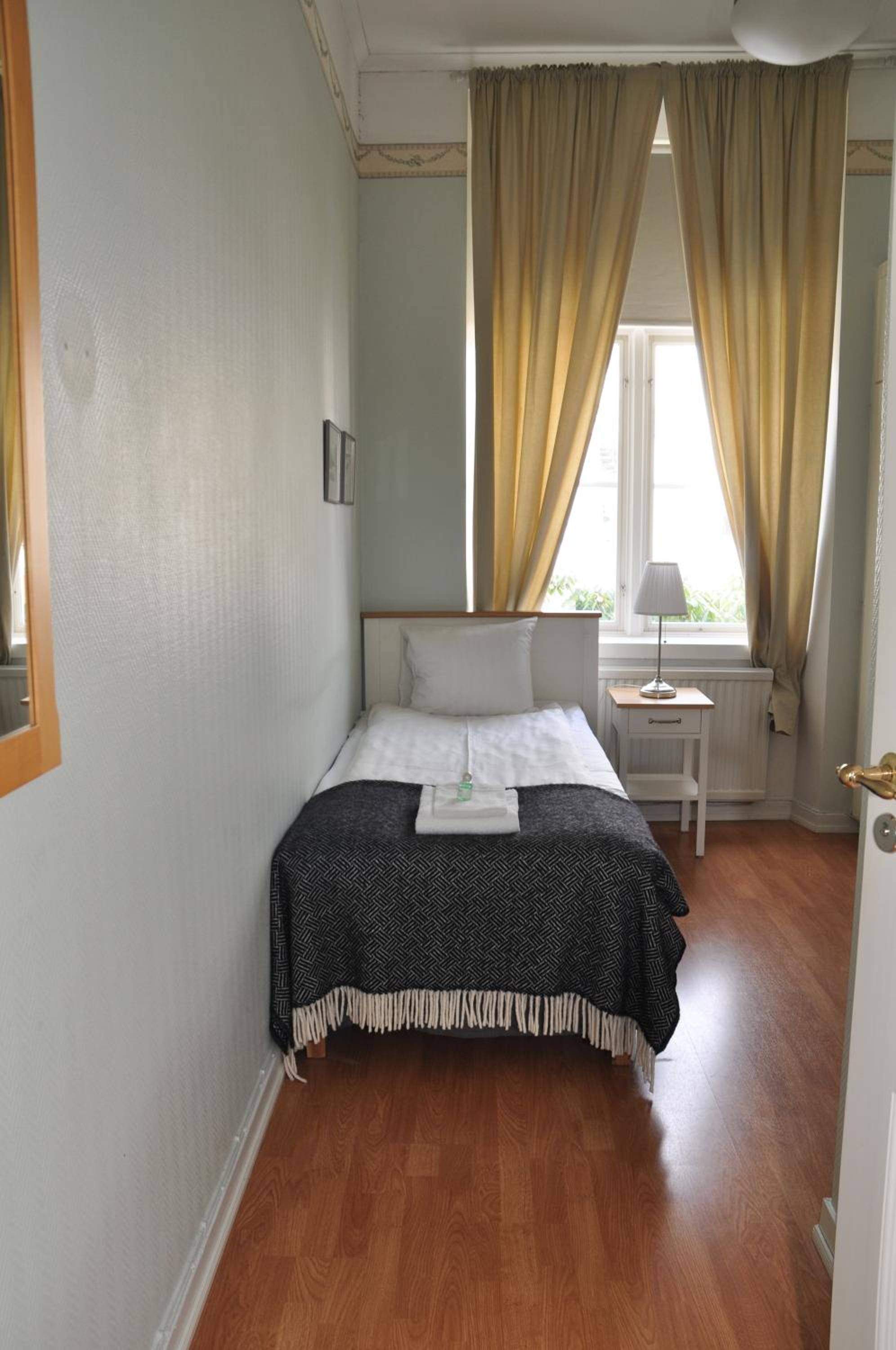 Economy Single Room