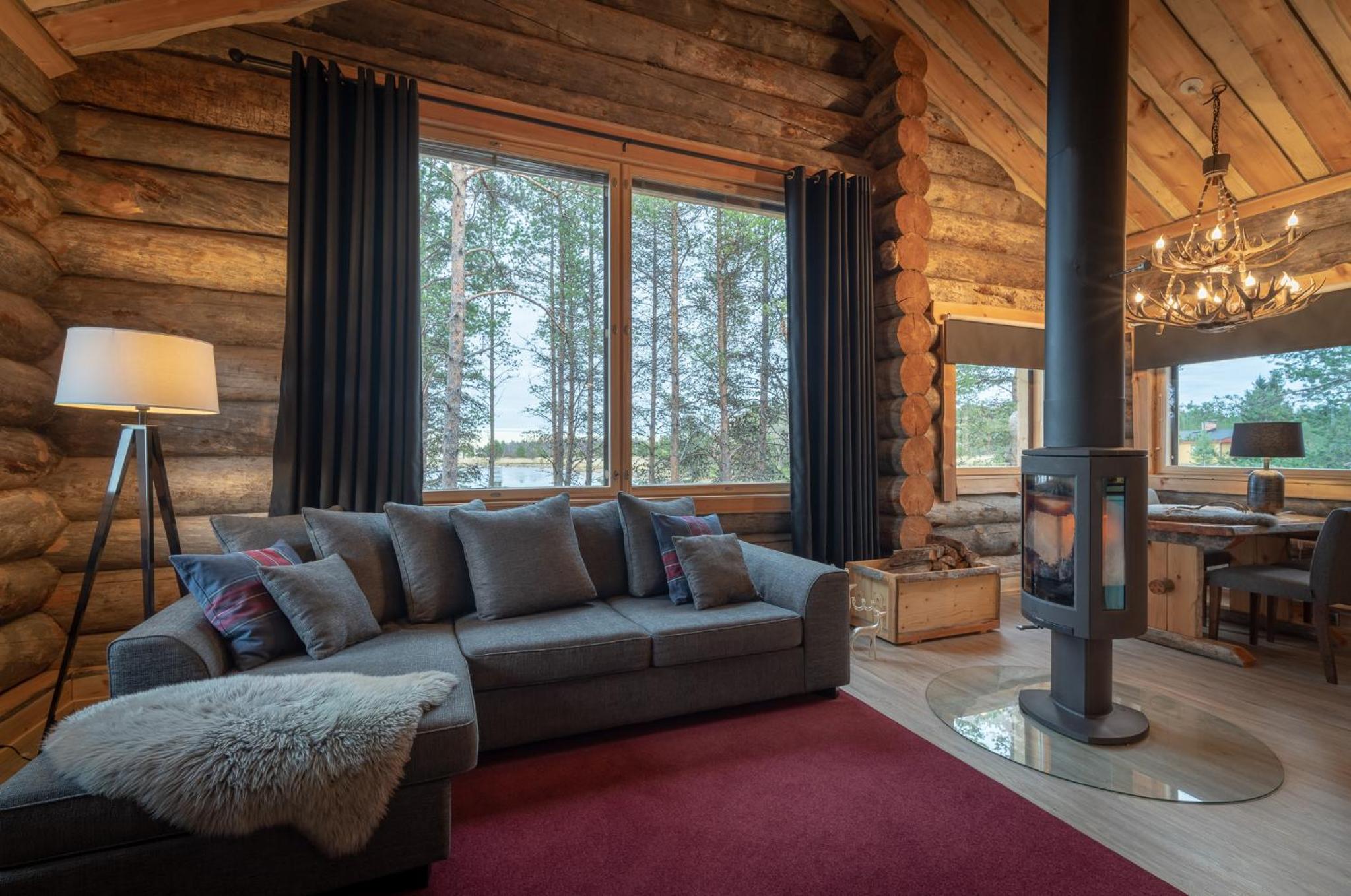 Log Cabin photo 1