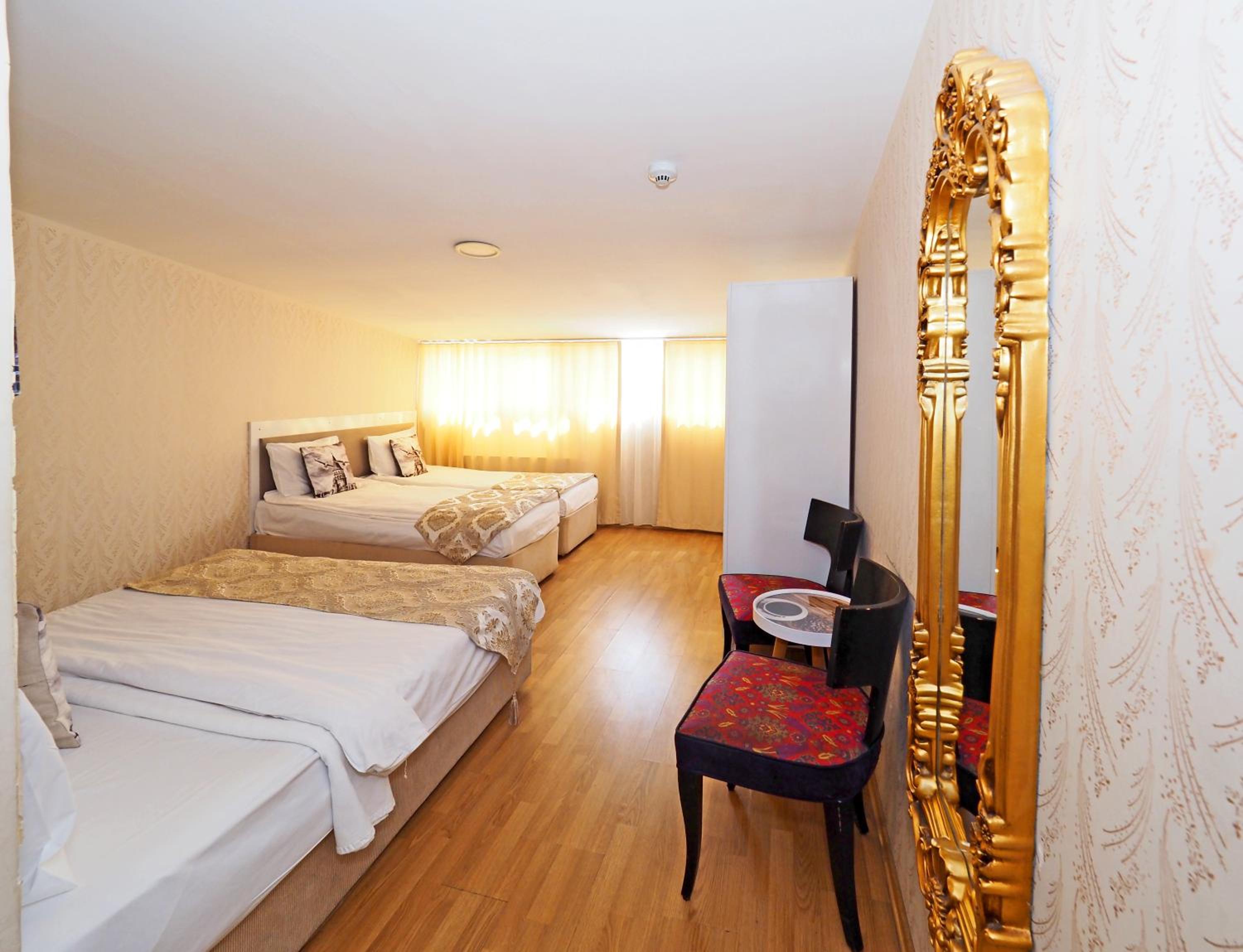 Quadruple Room photo 2