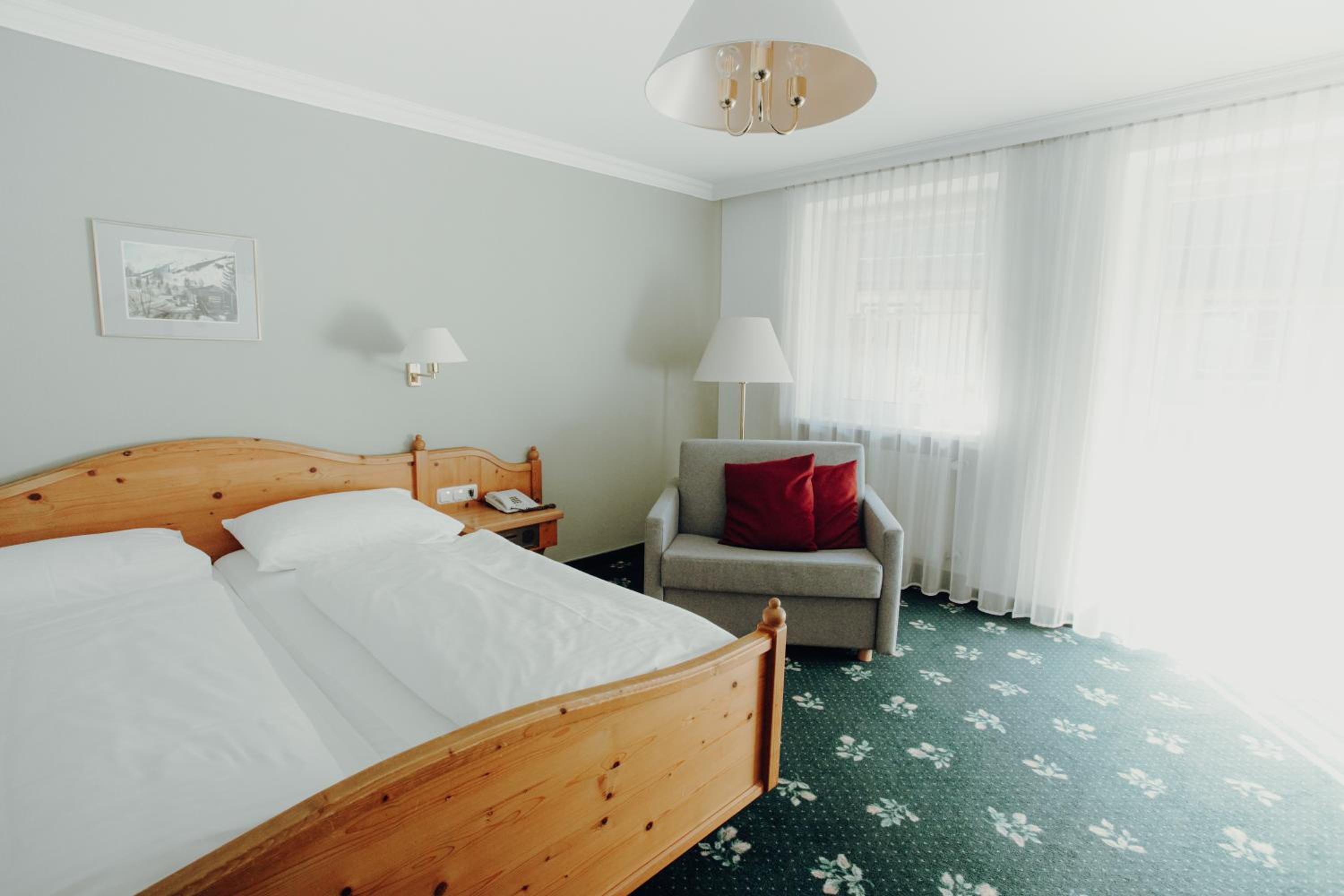 Large Double Room photo 1