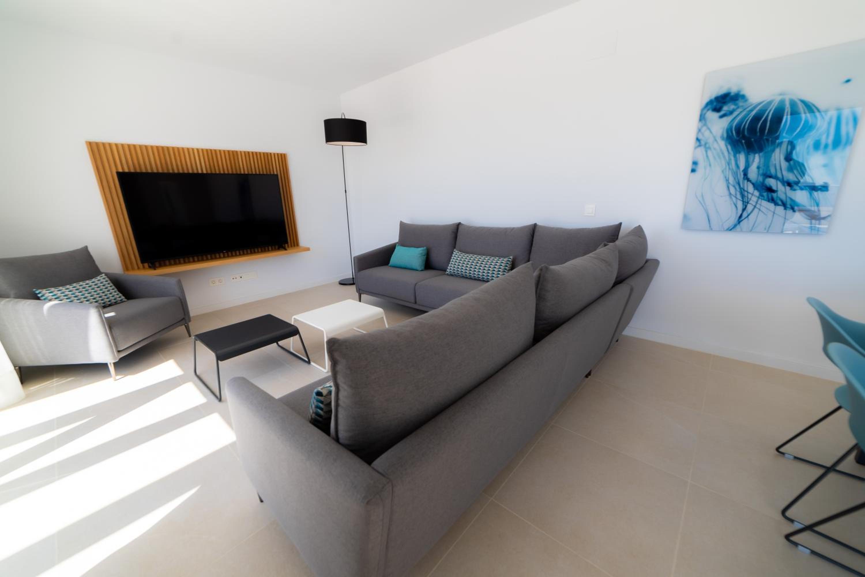 Penthouse Apartment - Photo 27