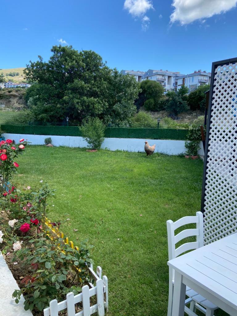 Double Room with Garden View - Photo 9