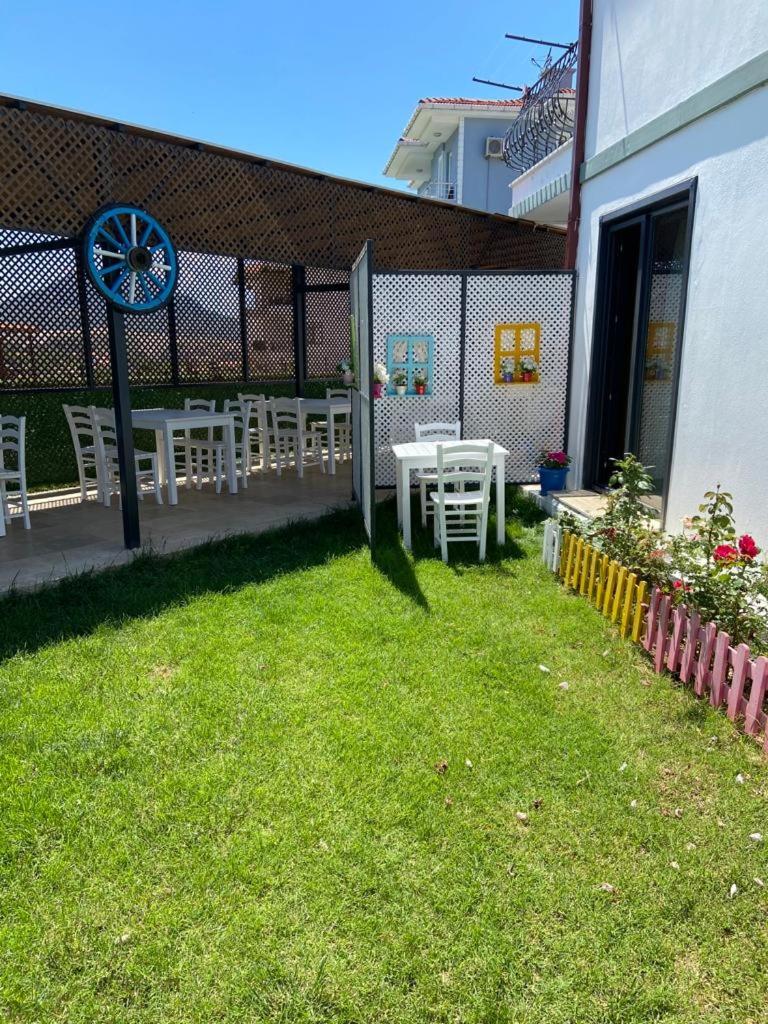Double Room with Garden View - Photo 6