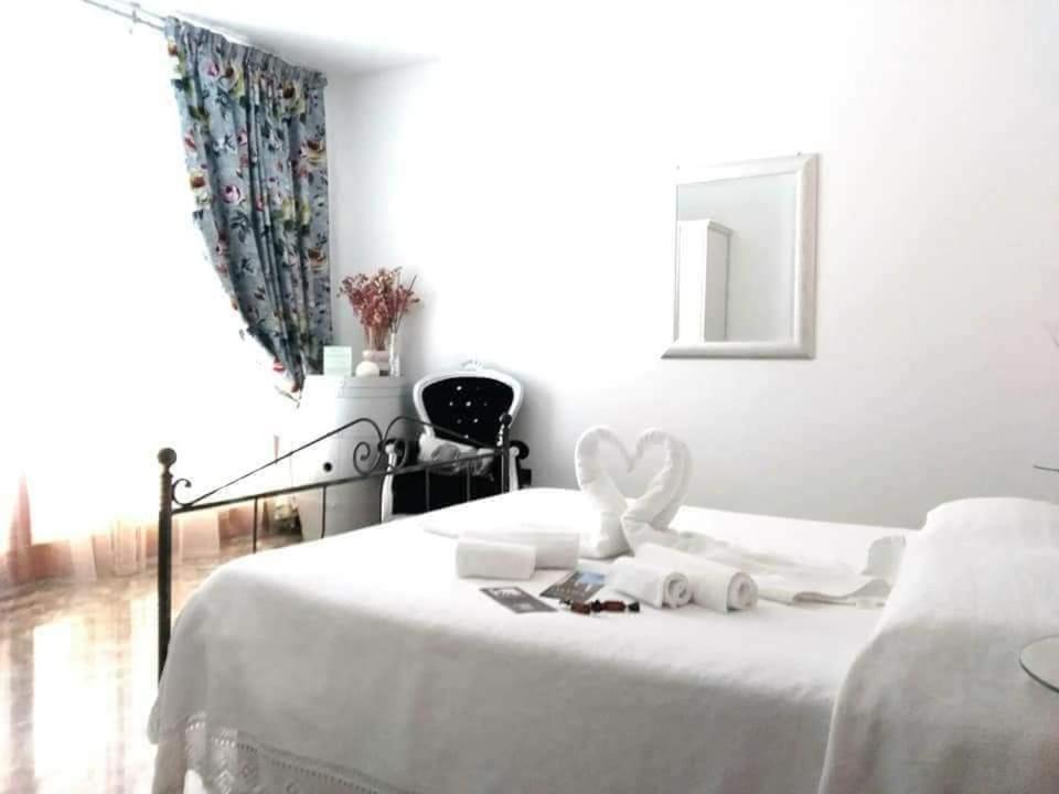 Double Room with Private Bathroom photo 1
