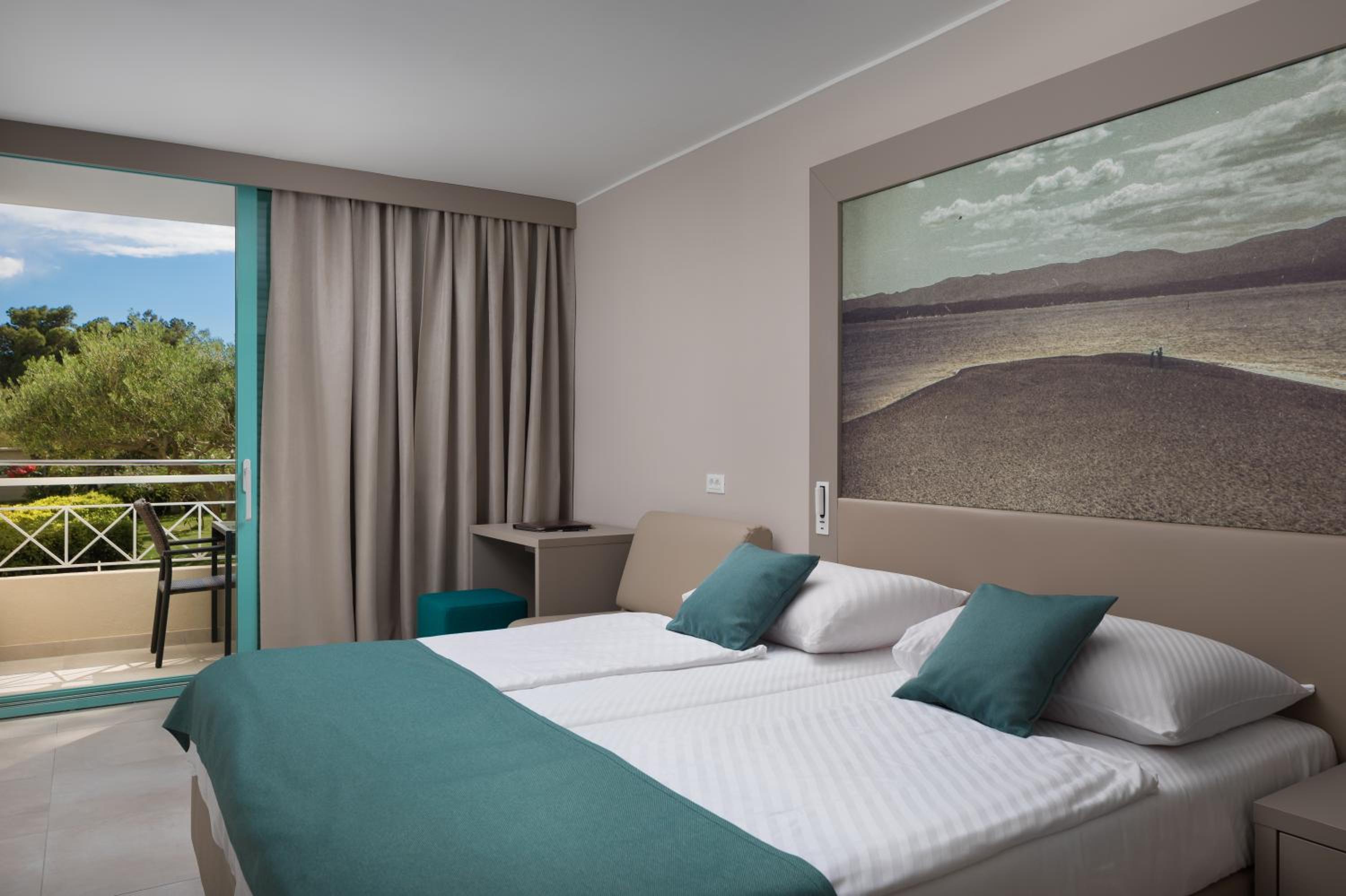 Superior Double or Twin Room - Photo 4