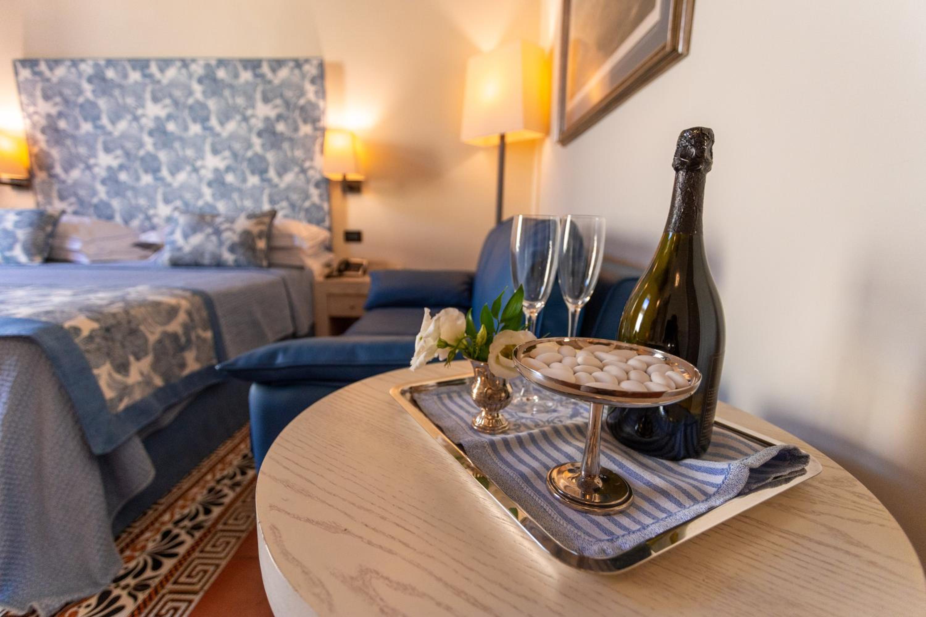 Deluxe Junior Suite - Photo 4