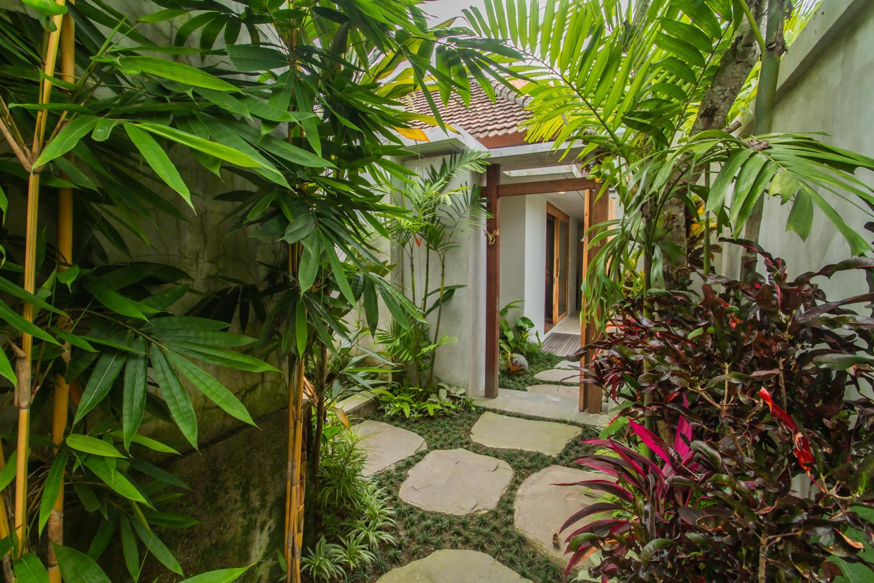 Two-Bedroom Villa - Photo 3