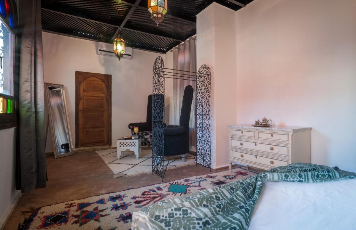 One-Bedroom Suite - Photo 3