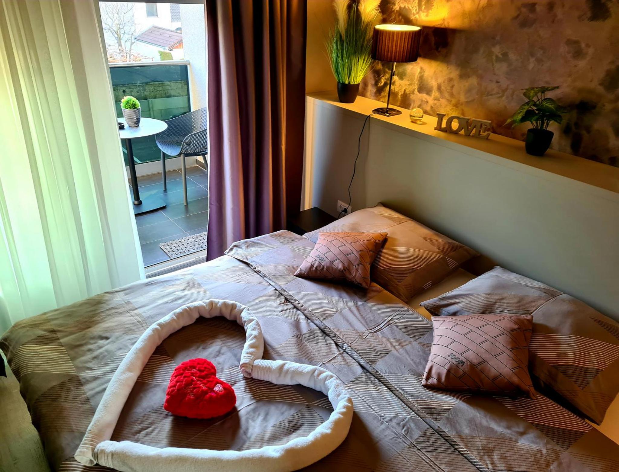 Studio Apartment with Terrace - Photo 12