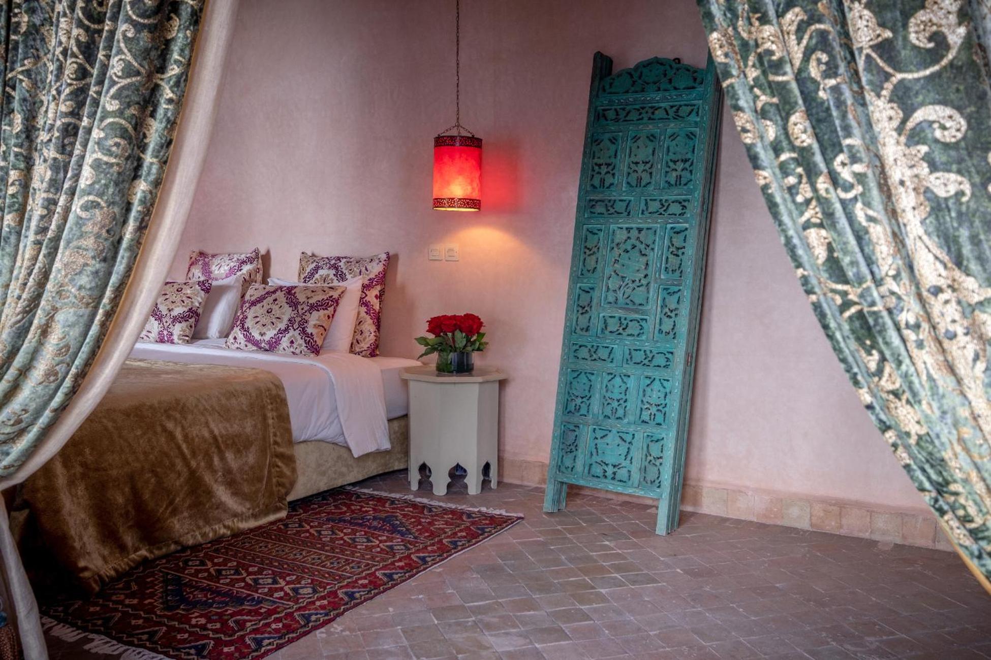 One-Bedroom Suite - Photo 11