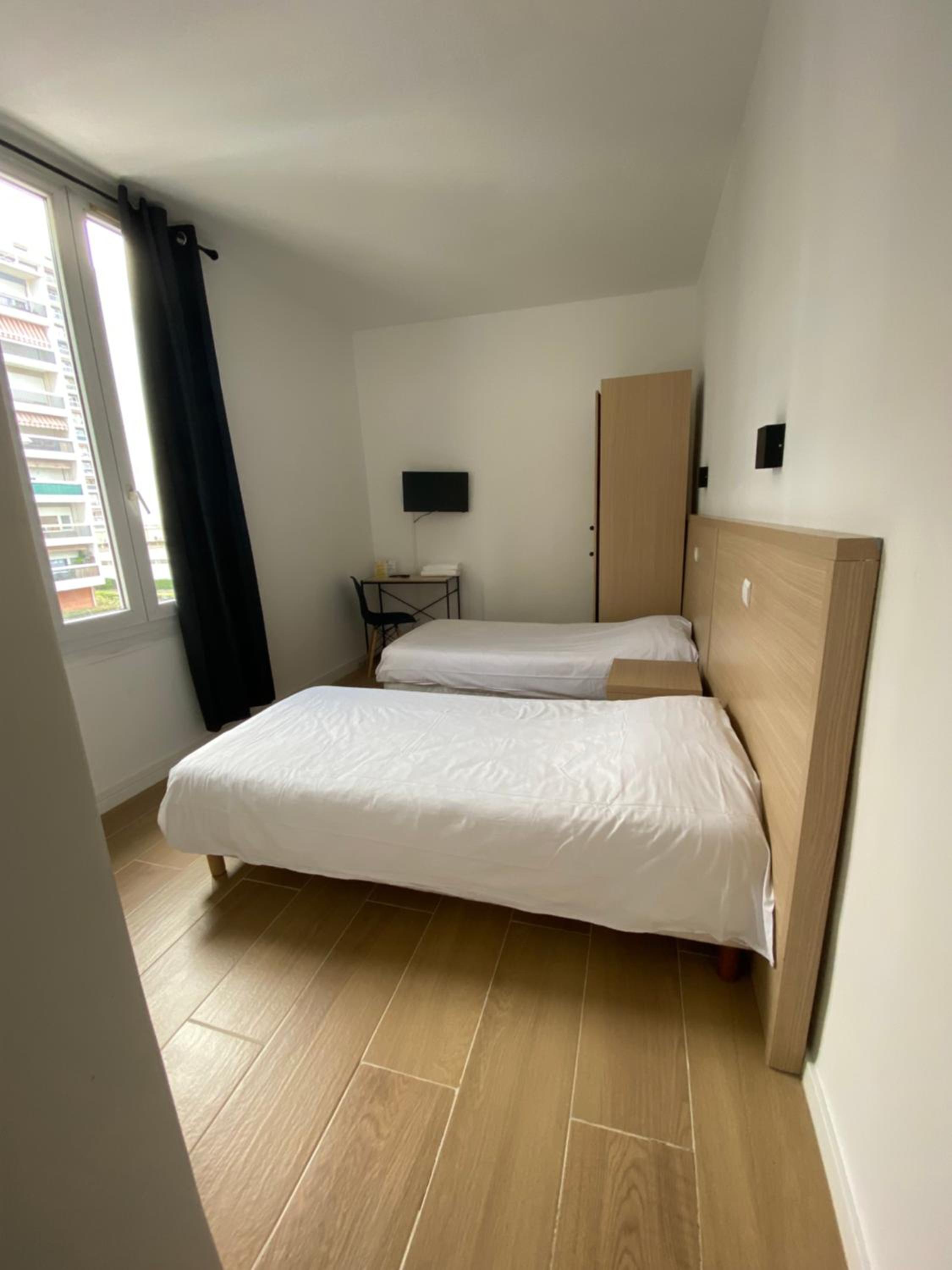 Economy Double Room photo 1
