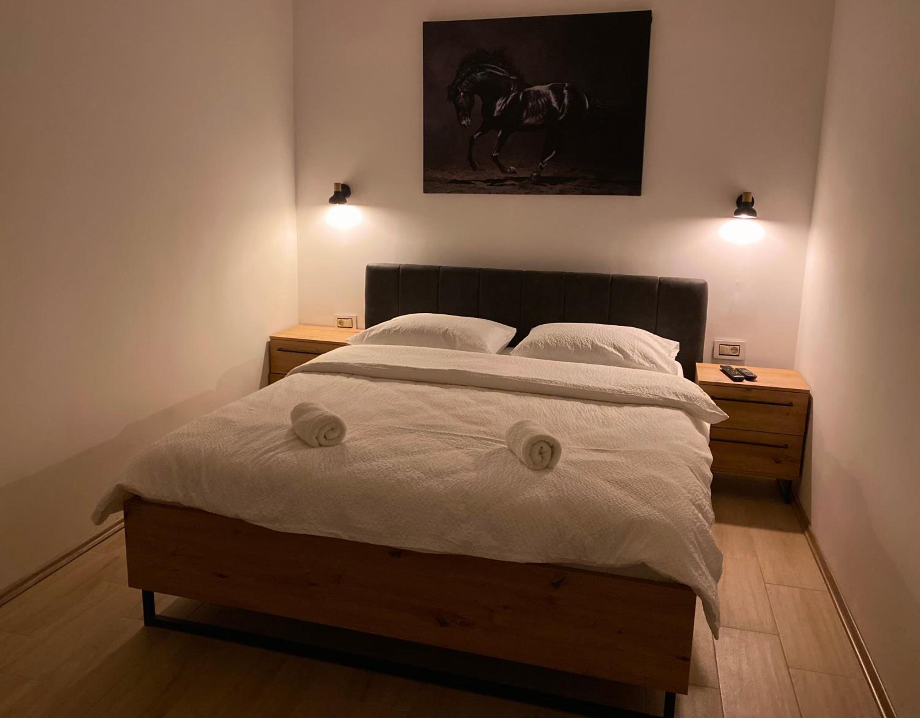 Apartment photo 2