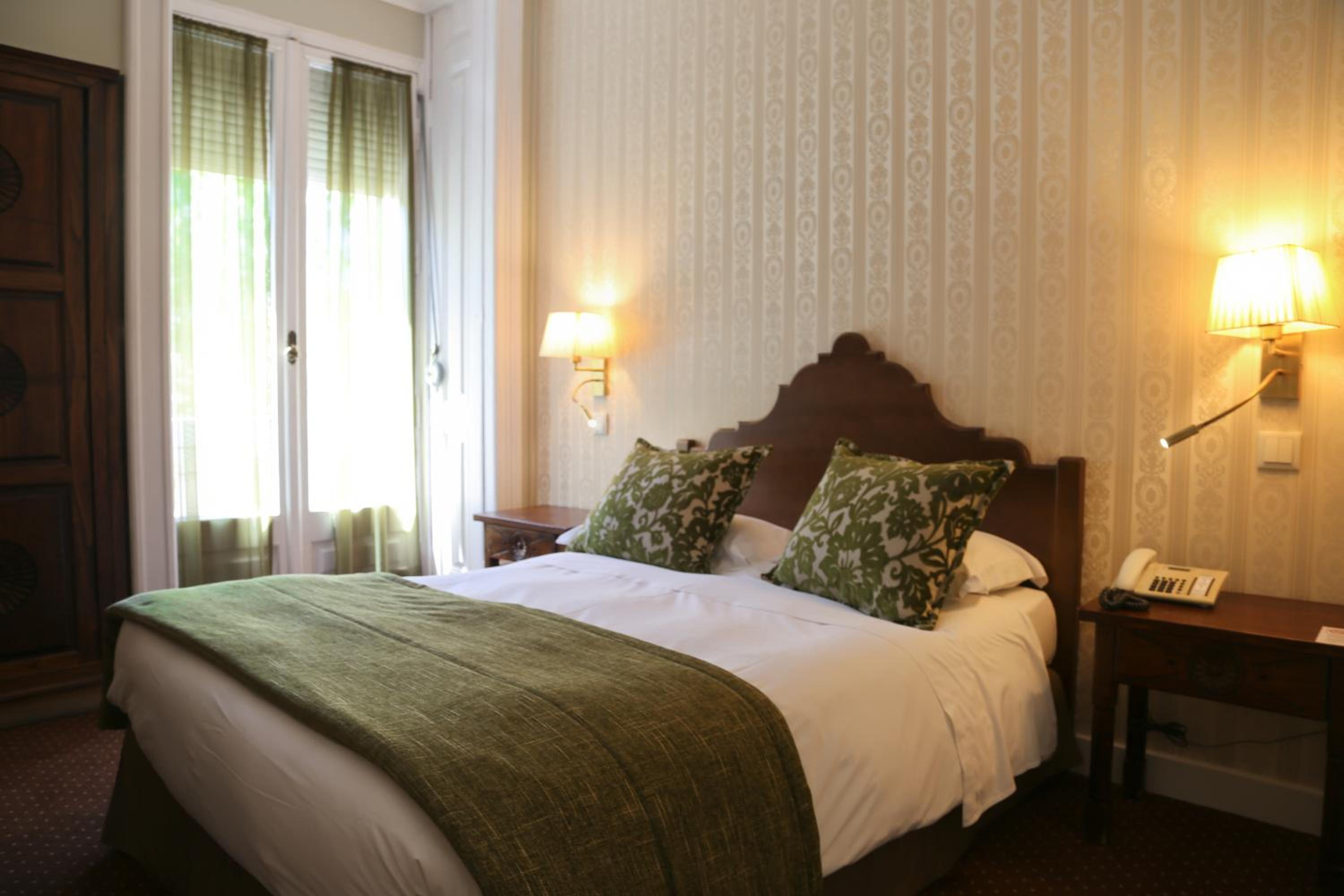 Double Room with View