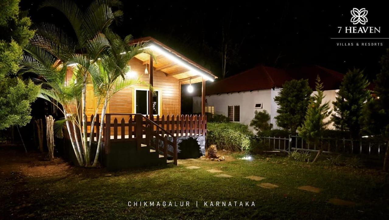 Superior Chalet - Photo 2