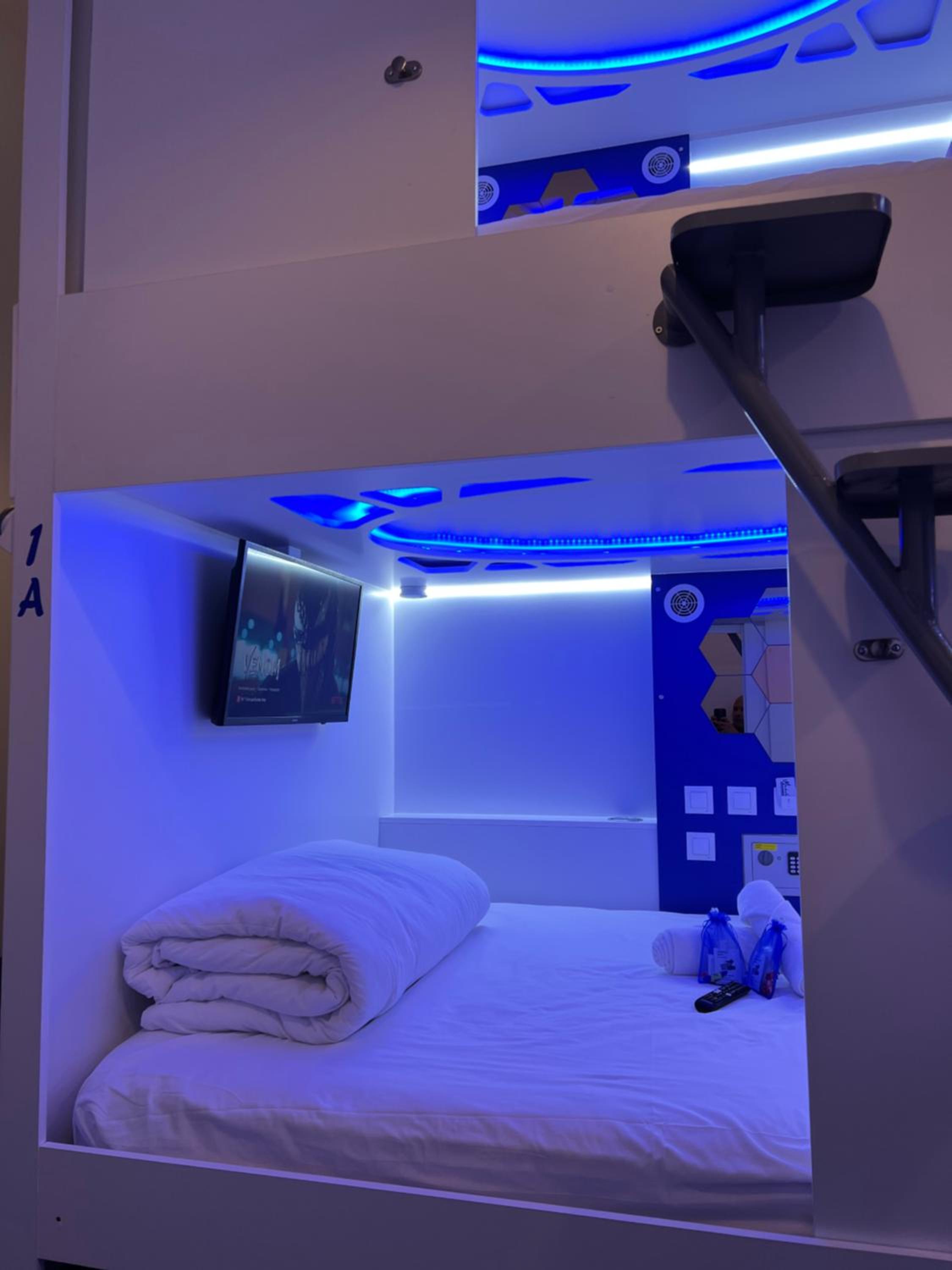 Double Module in 6-Module Mixed Dormitory Room photo 2