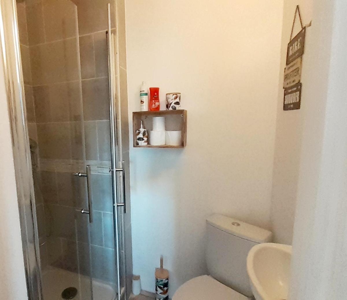 Small Double Room - Photo 7