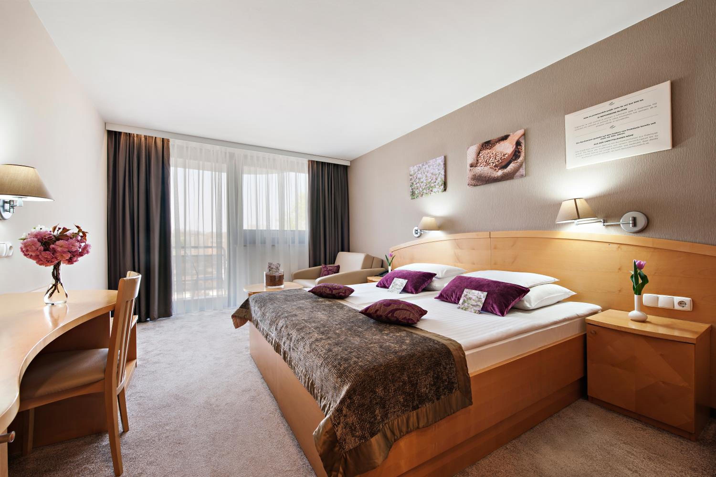 Double Room with Extra Bed photo 1