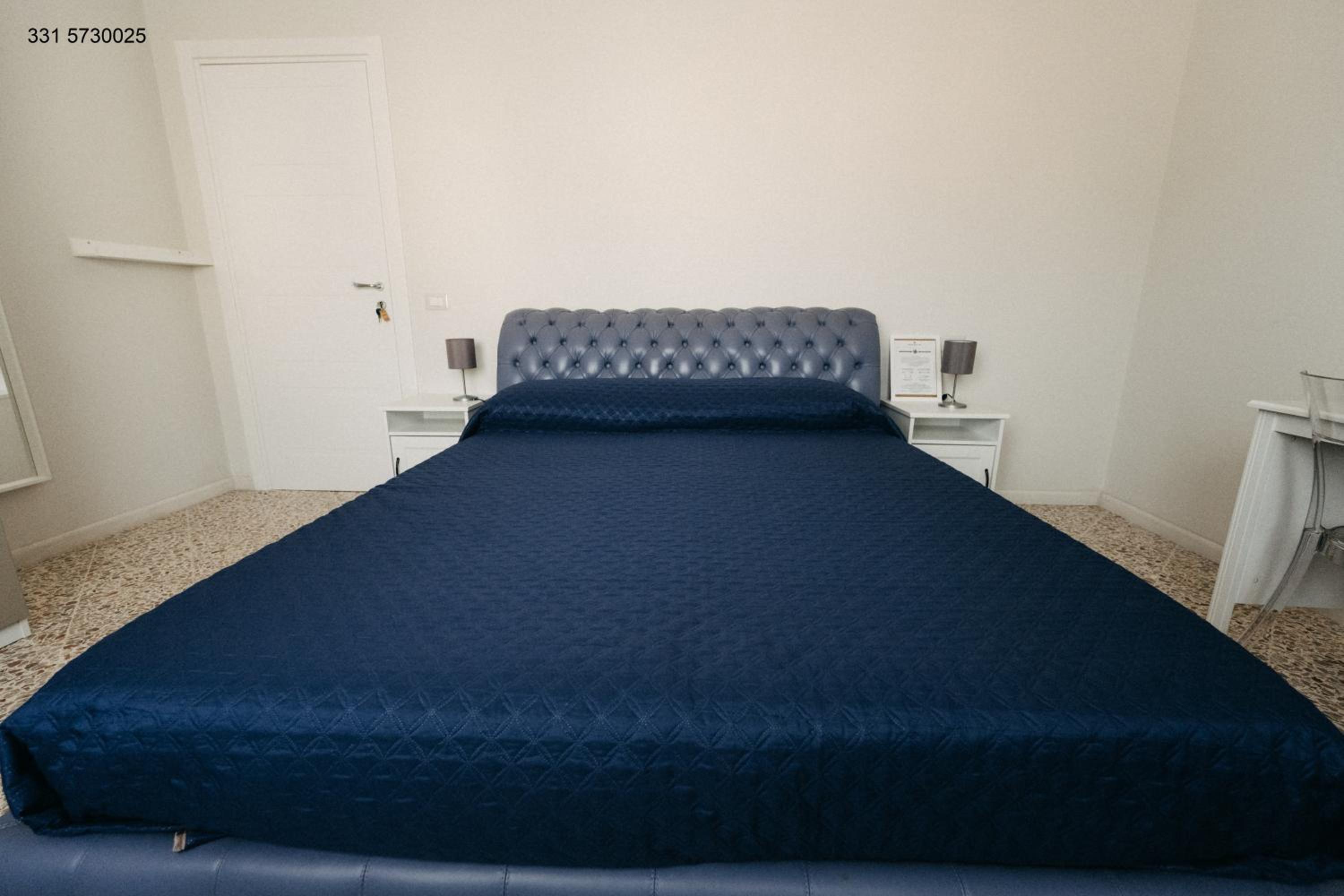 Standard Double Room - Photo 6