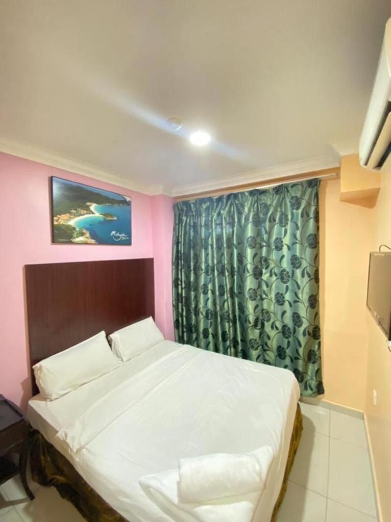 Deluxe Queen Room - Photo 1