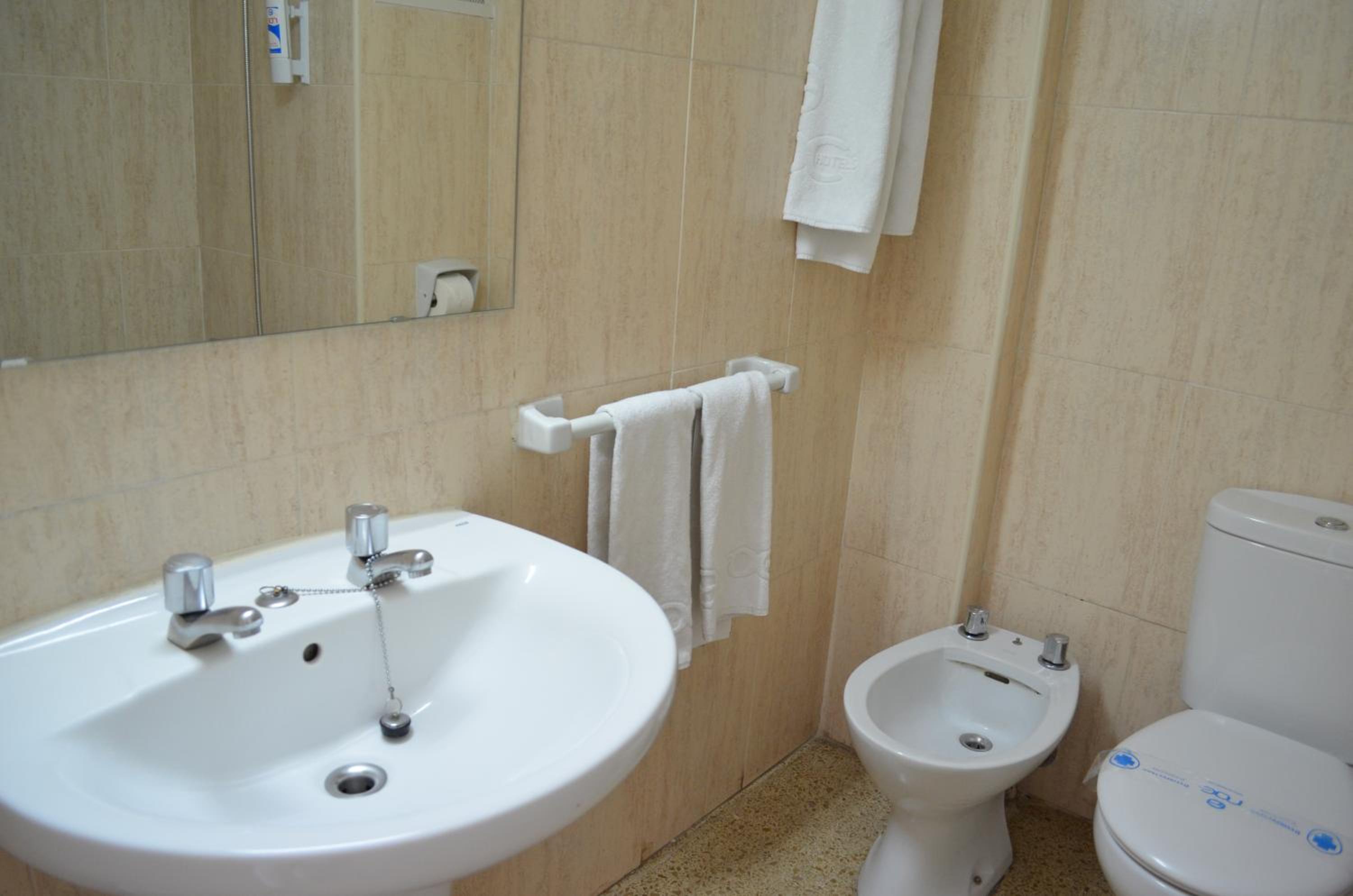 Double Room - Photo 2